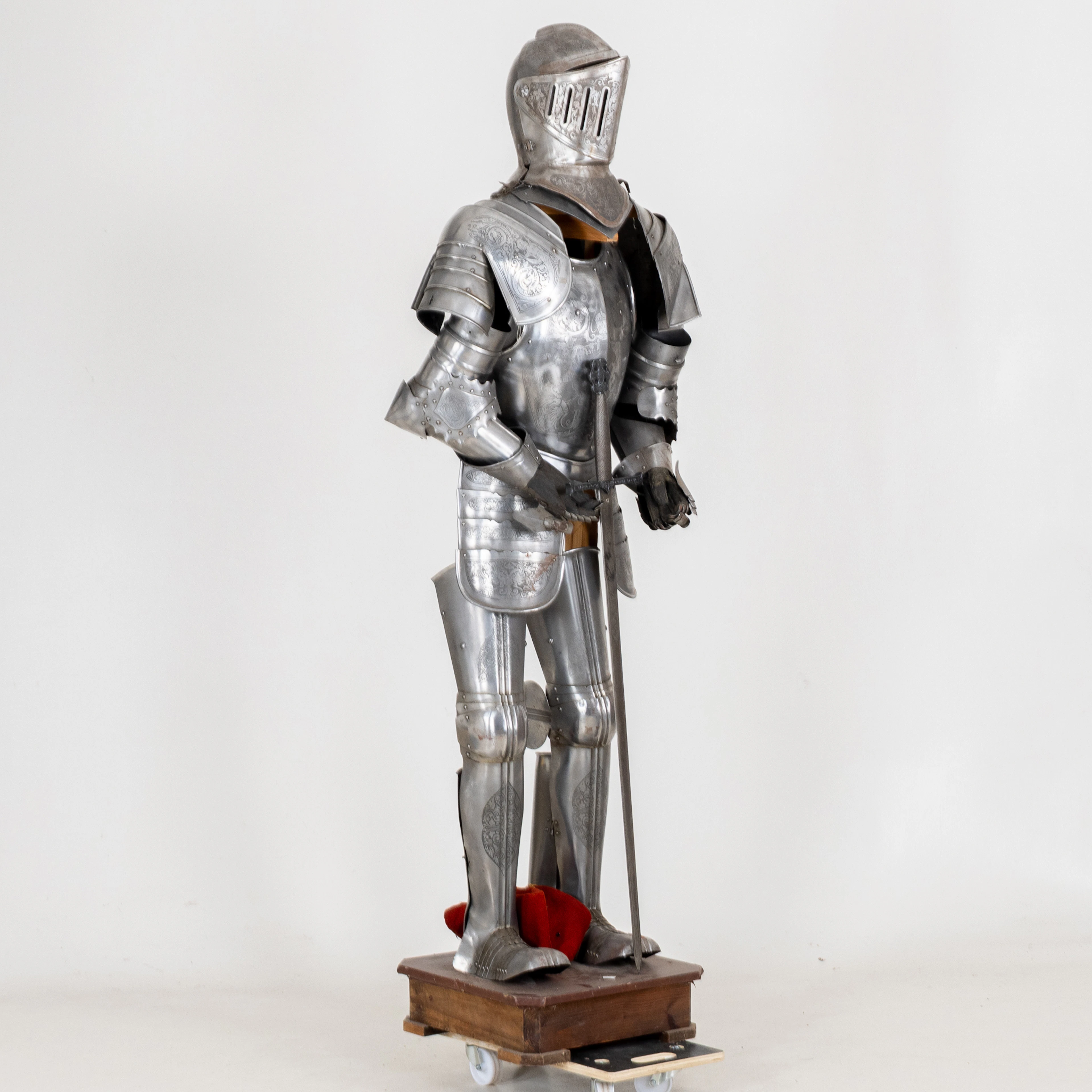 ARMURE DE CHEVALIER, métal, réplique, contemporain
