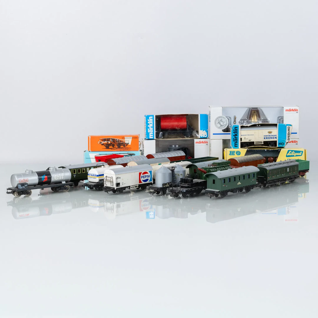 COLLECTION WAGONS, 27 pcs, mostly Märklin