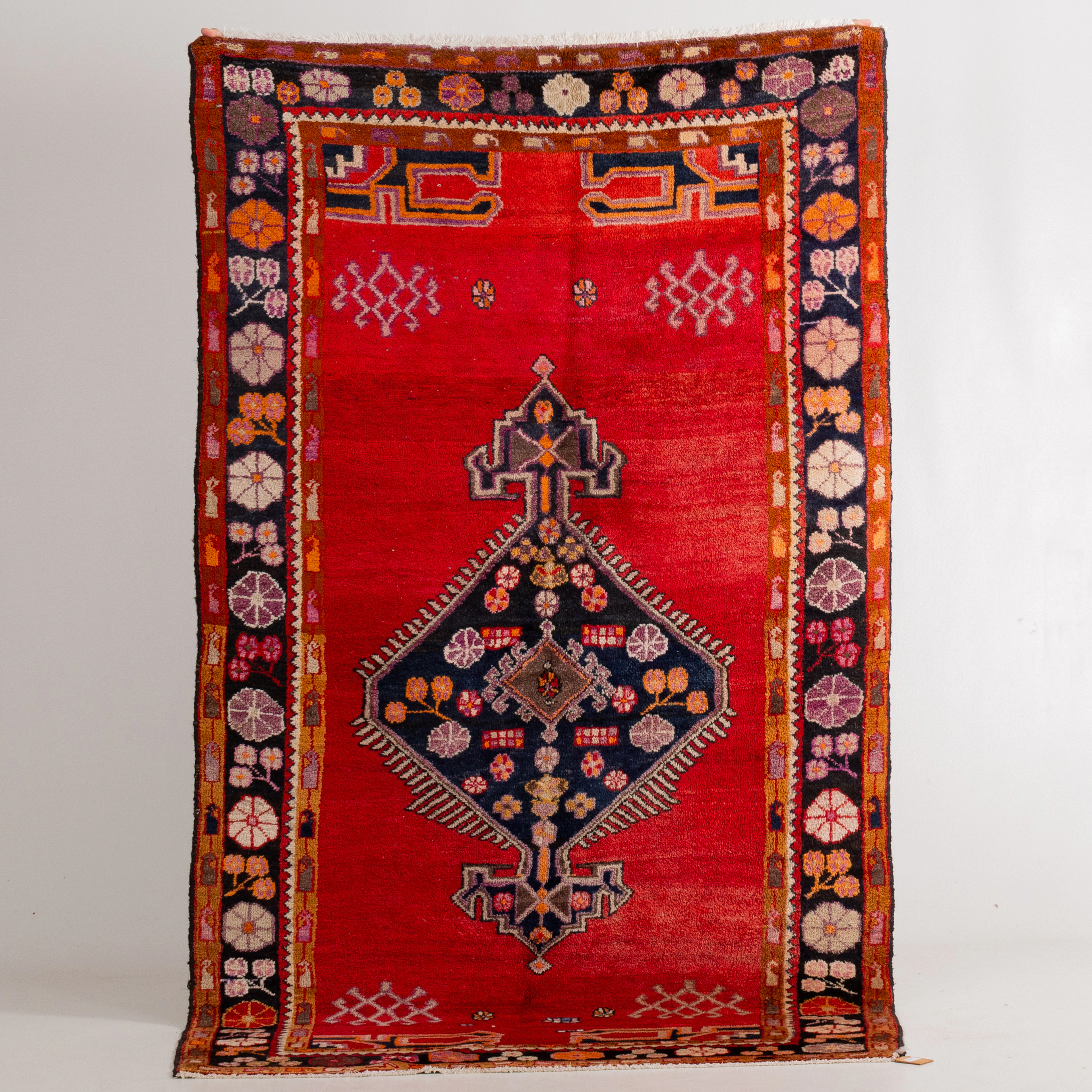 ORIENT TEPPICH, alt, ca. 243 x 137 cm