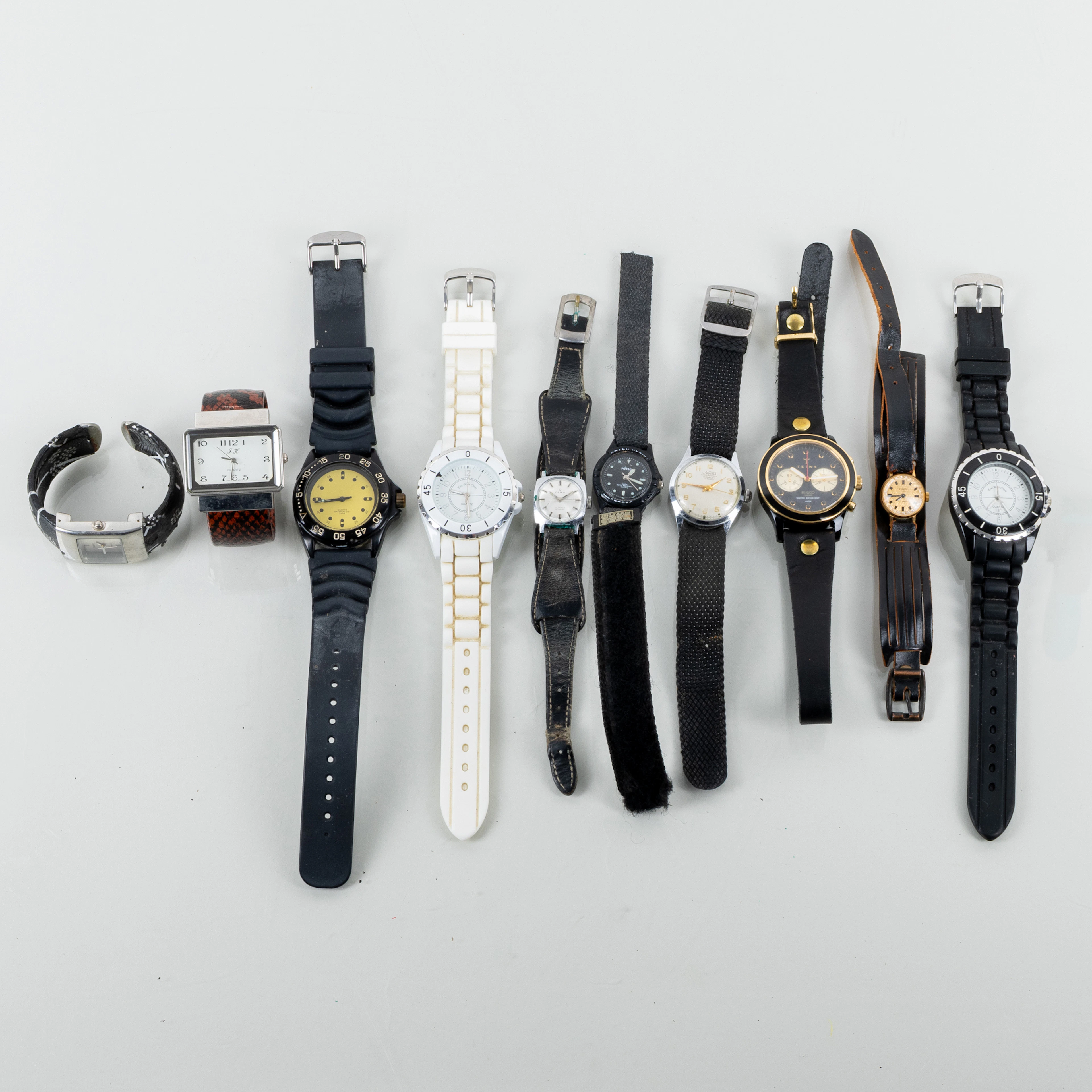 COLECCIÓN DE RELOJES DE PULSERA, 10 piezas, metal, azul Hitech, Eve Mon Crois, Exacta