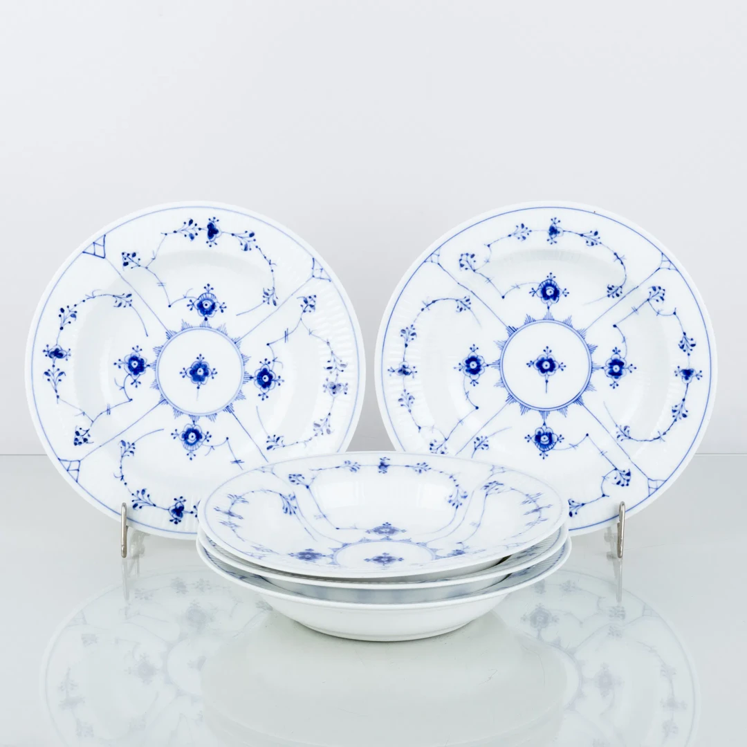 ROYAL COPENHAGEN, 5 deep plates, porcelain, "Blue Fluted", lot 1/168