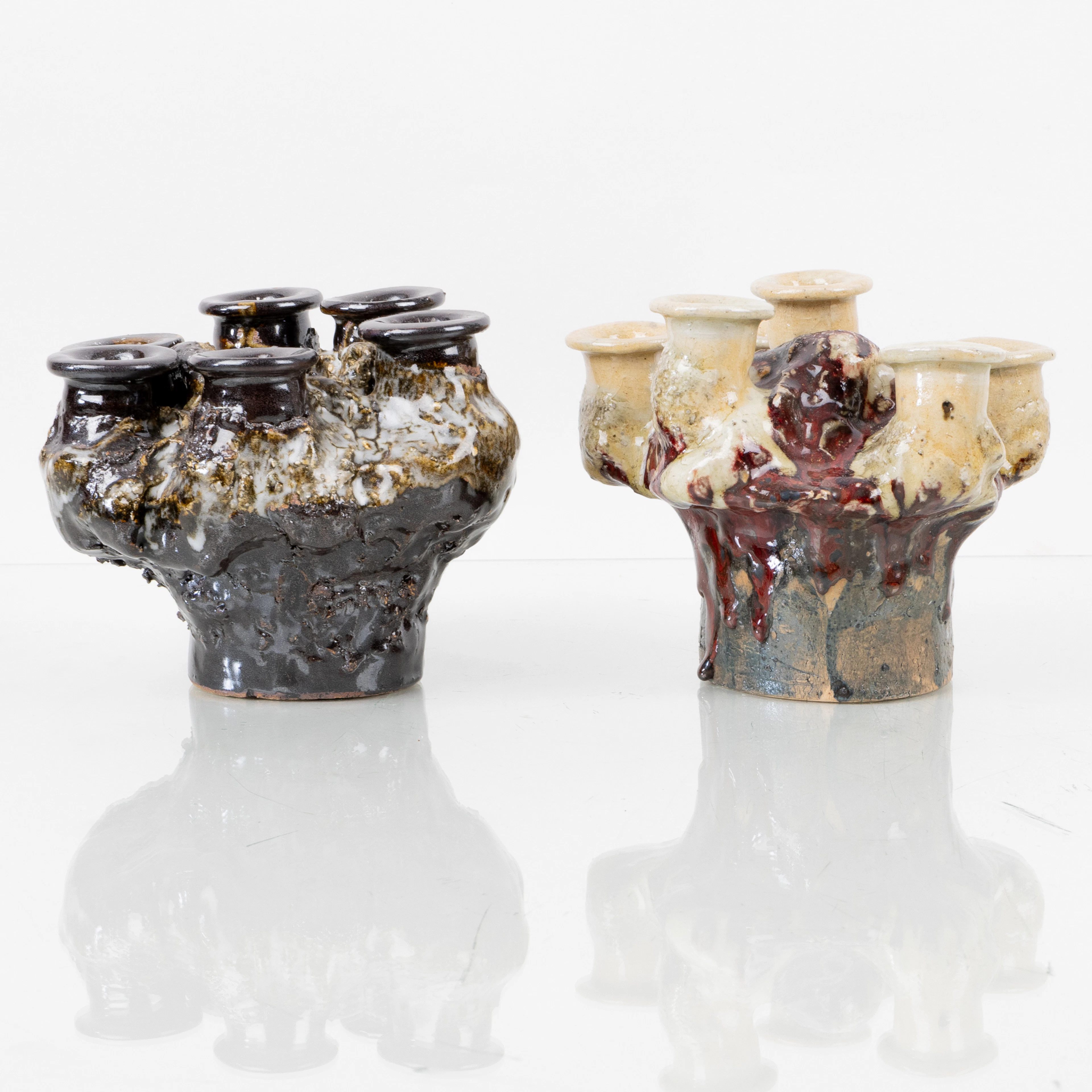 CANDELIERI / SCULTURE, 2 pz, ceramica, probabilmente Pentic, Finlandia