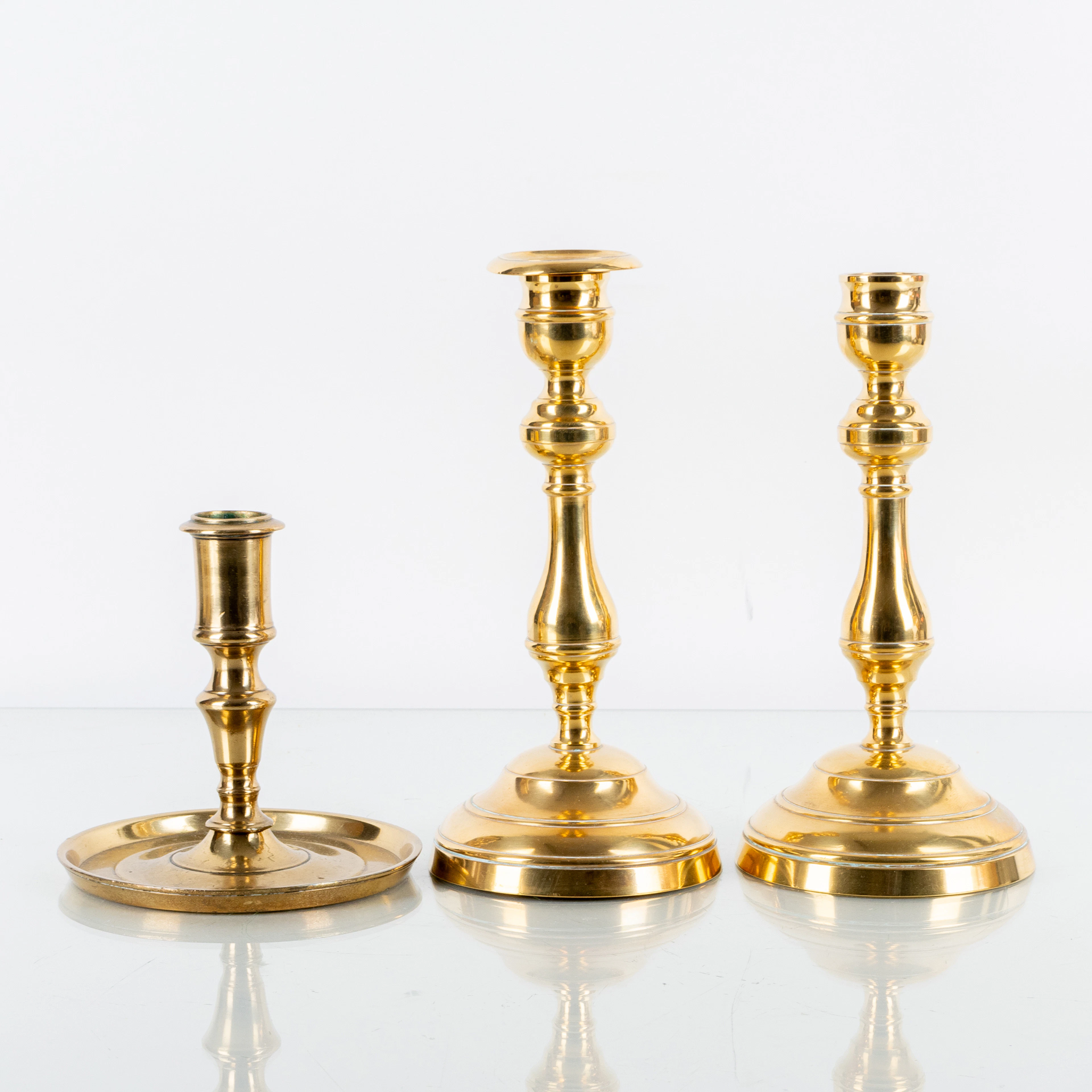 BOUGEOIRS, 1 paire + 1, laiton, années 1900