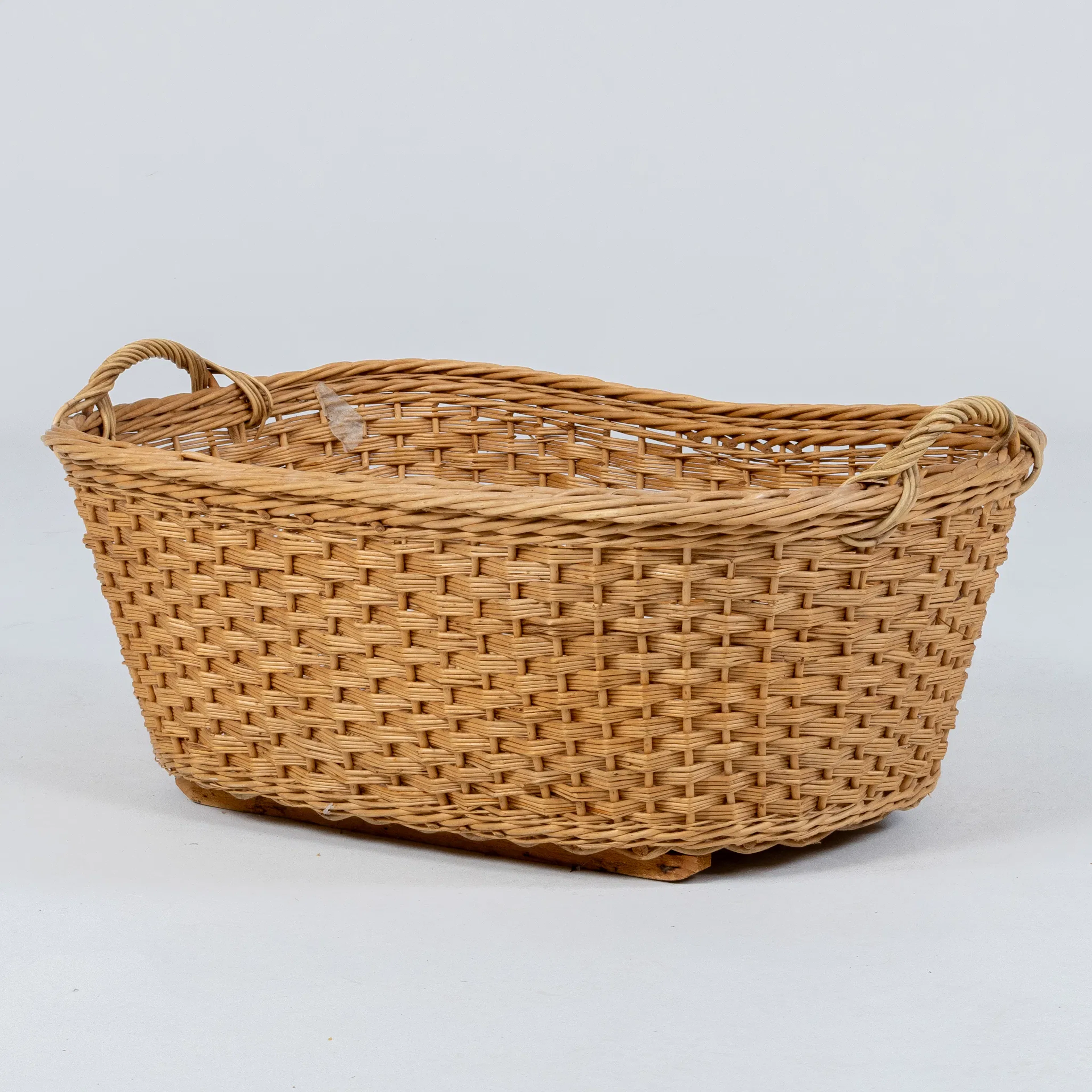 CAMA DE MIMBRE, ratán de mimbre, siglo XX
