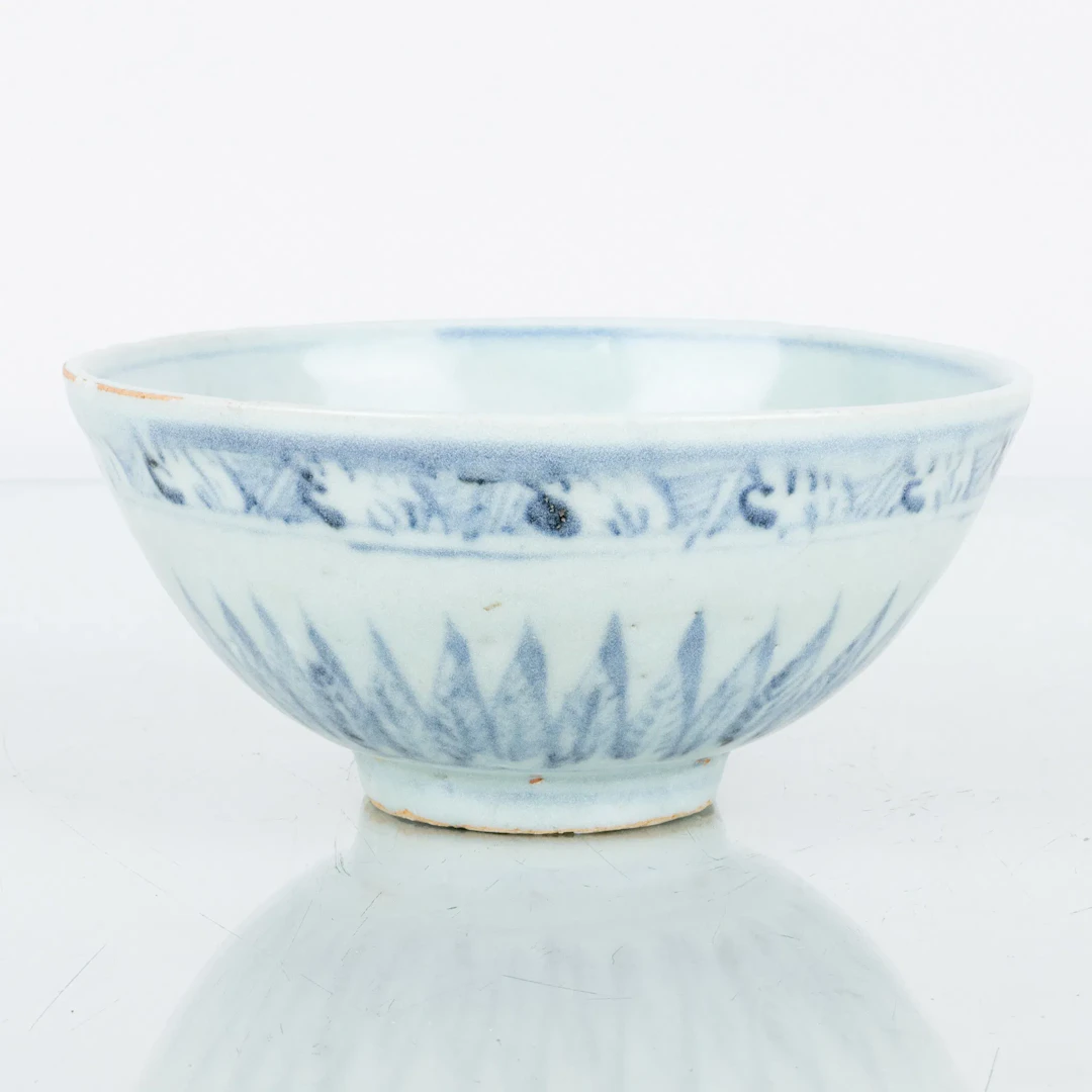 BOWL, porcelana, probablemente de la dinastía Ming (1368-1644)