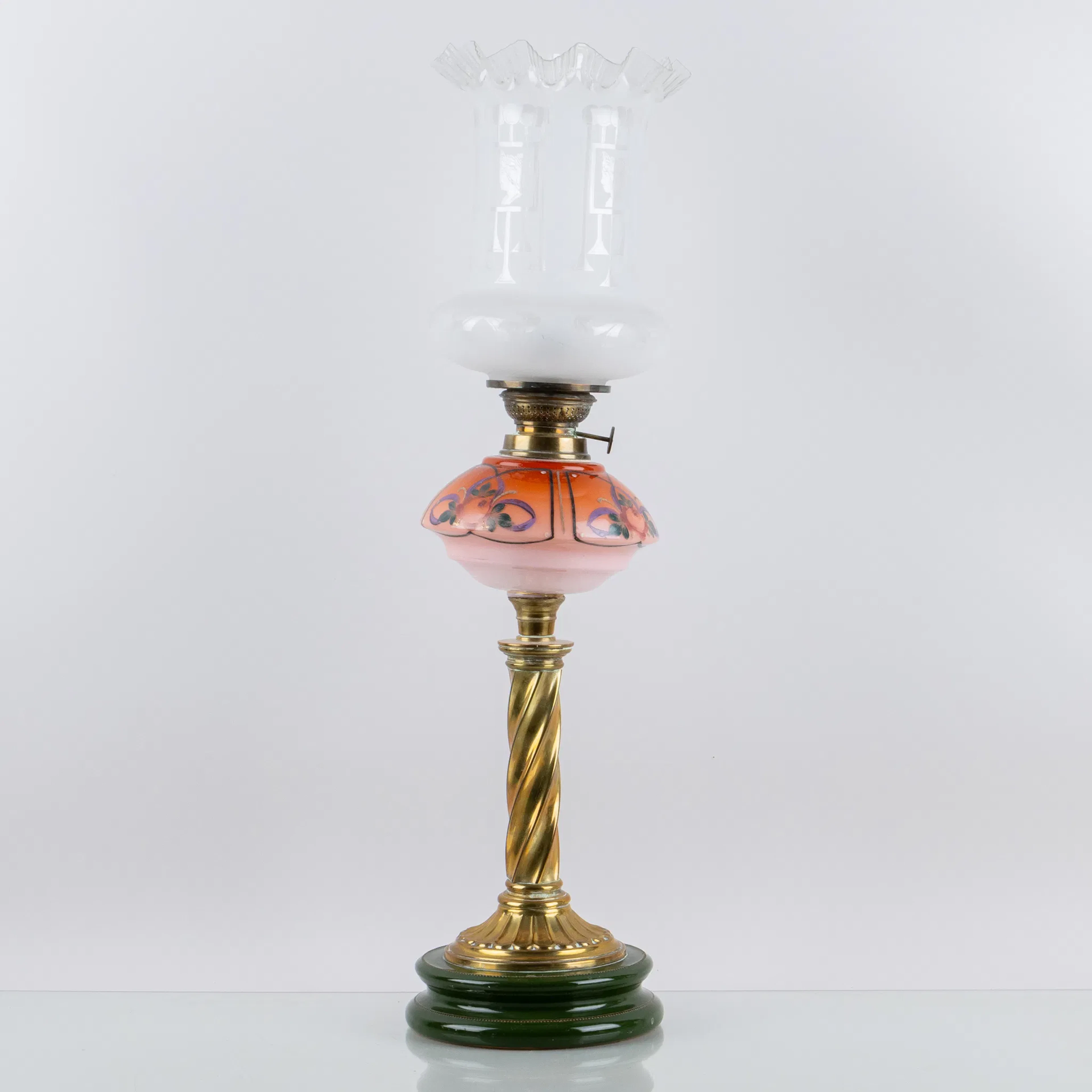 TABLE KEROSENE lamp, brass, circa 1900
