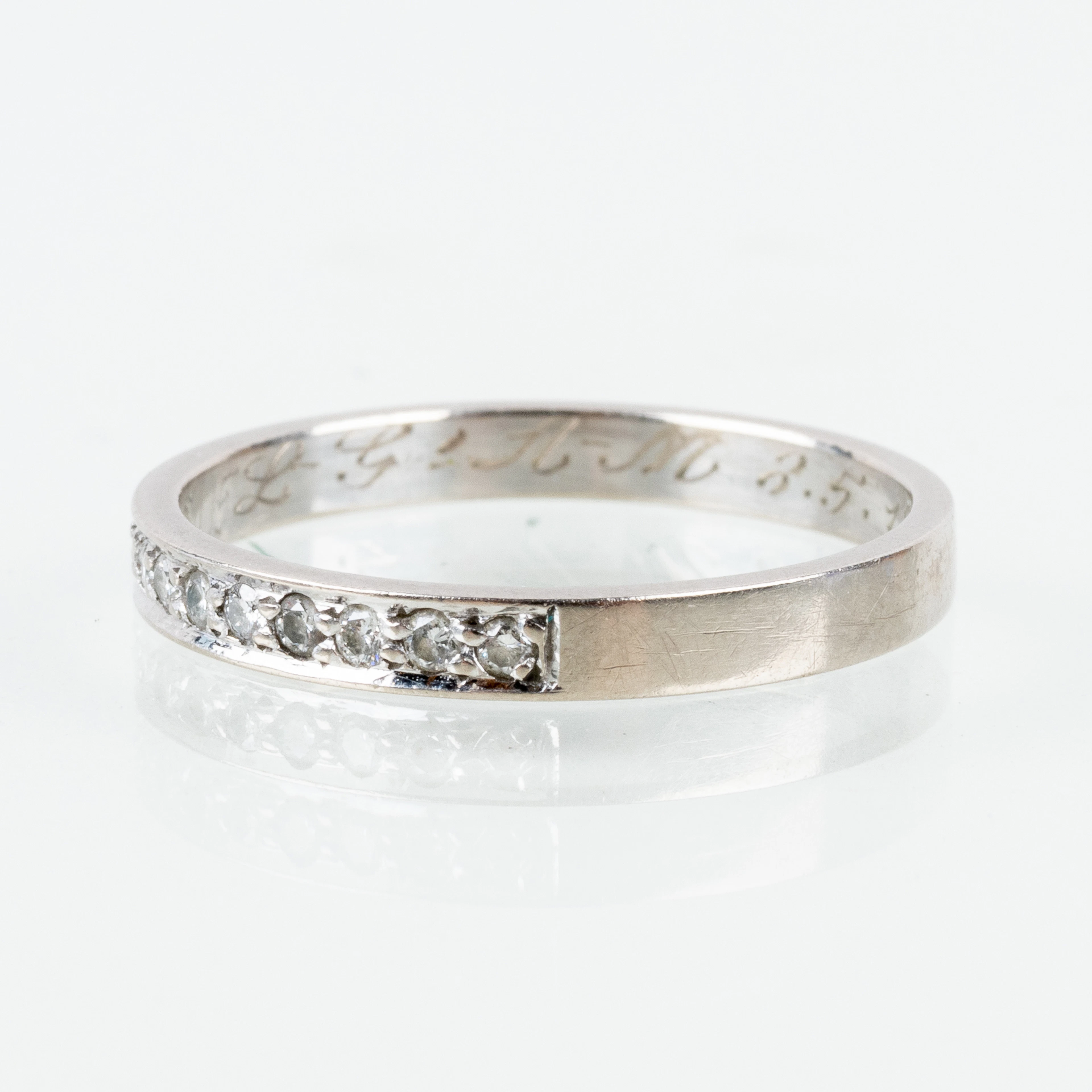 ANILLO, oro blanco de 18 quilates, semi-alianza, con diamantes tallados brillantemente