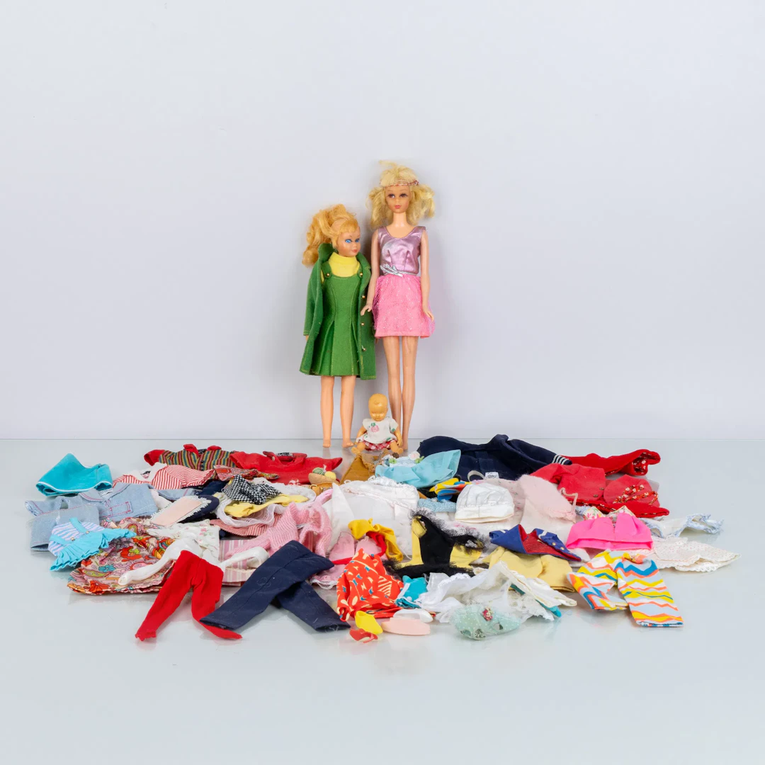 BARBIE DOLLS, 2 pieces, Matell, 1950s/60s, including Skipper, with clothes