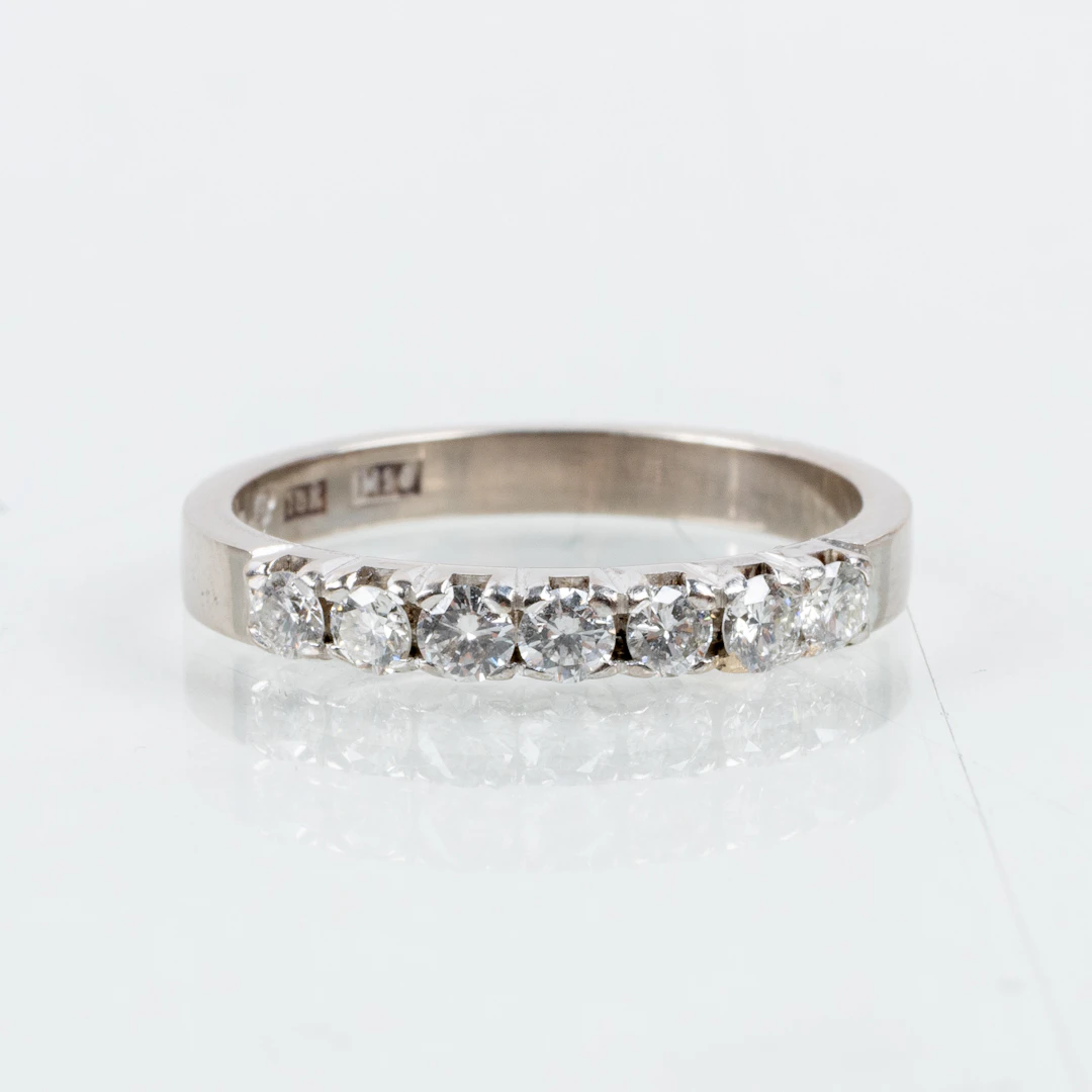 ETERNITY RING, 18k white gold, Swedish stamps MGAB 1986, brilliant-cut