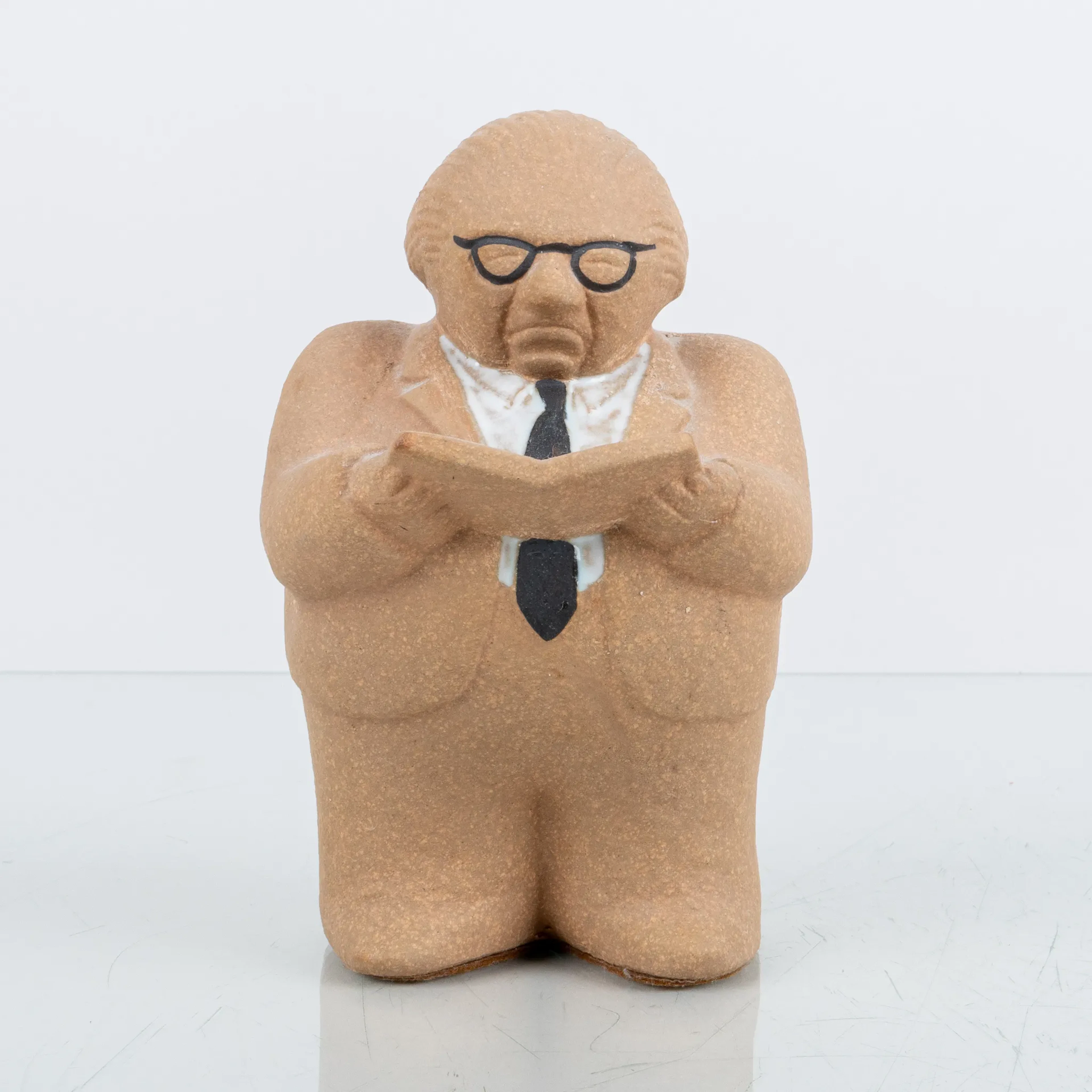 LISA LARSON, une figurine/boîte à argent en grès, Gustavsberg