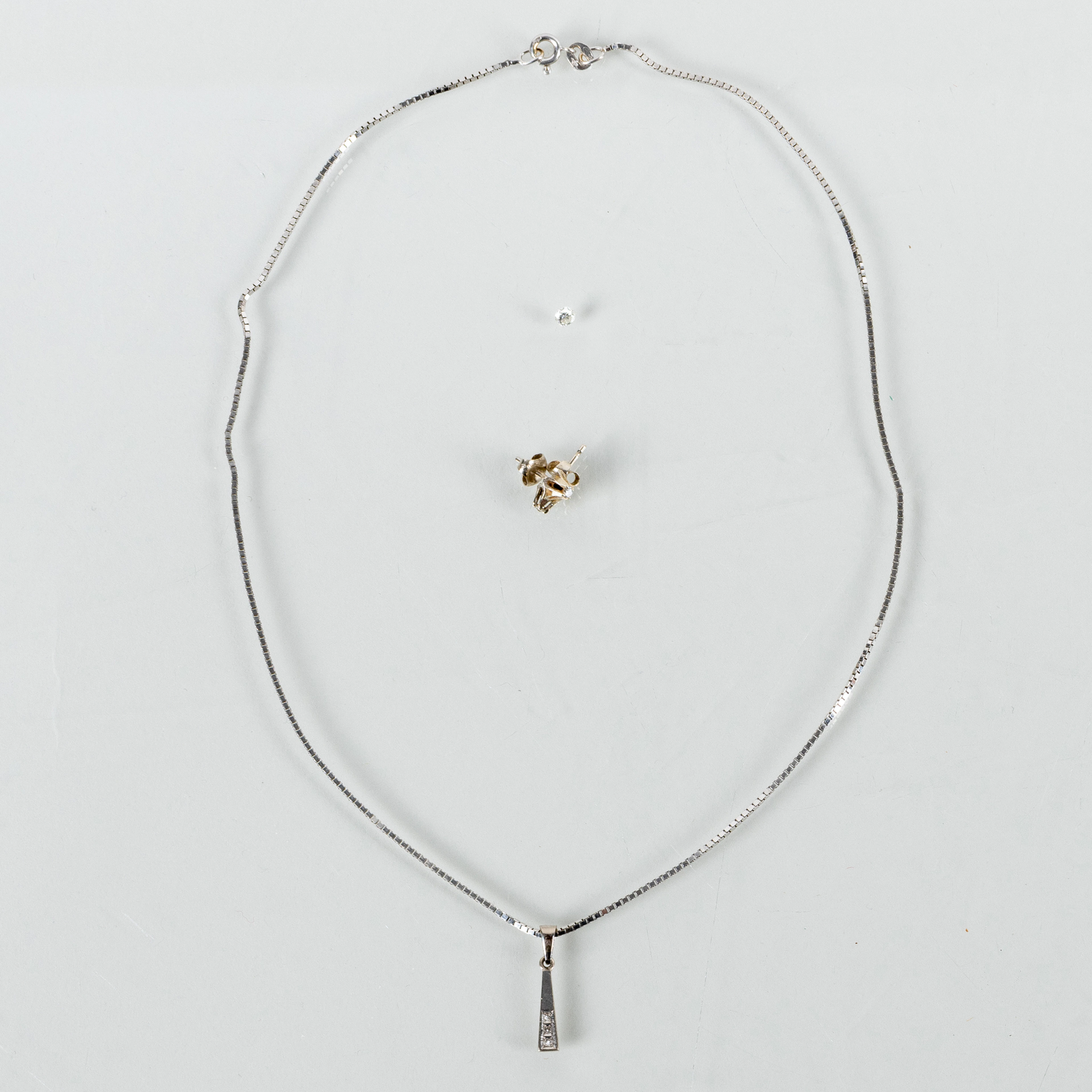 COLLAR CON COLGANTE Y PENDIENTES, 1 par, oro blanco de 18 quilates y diamantes