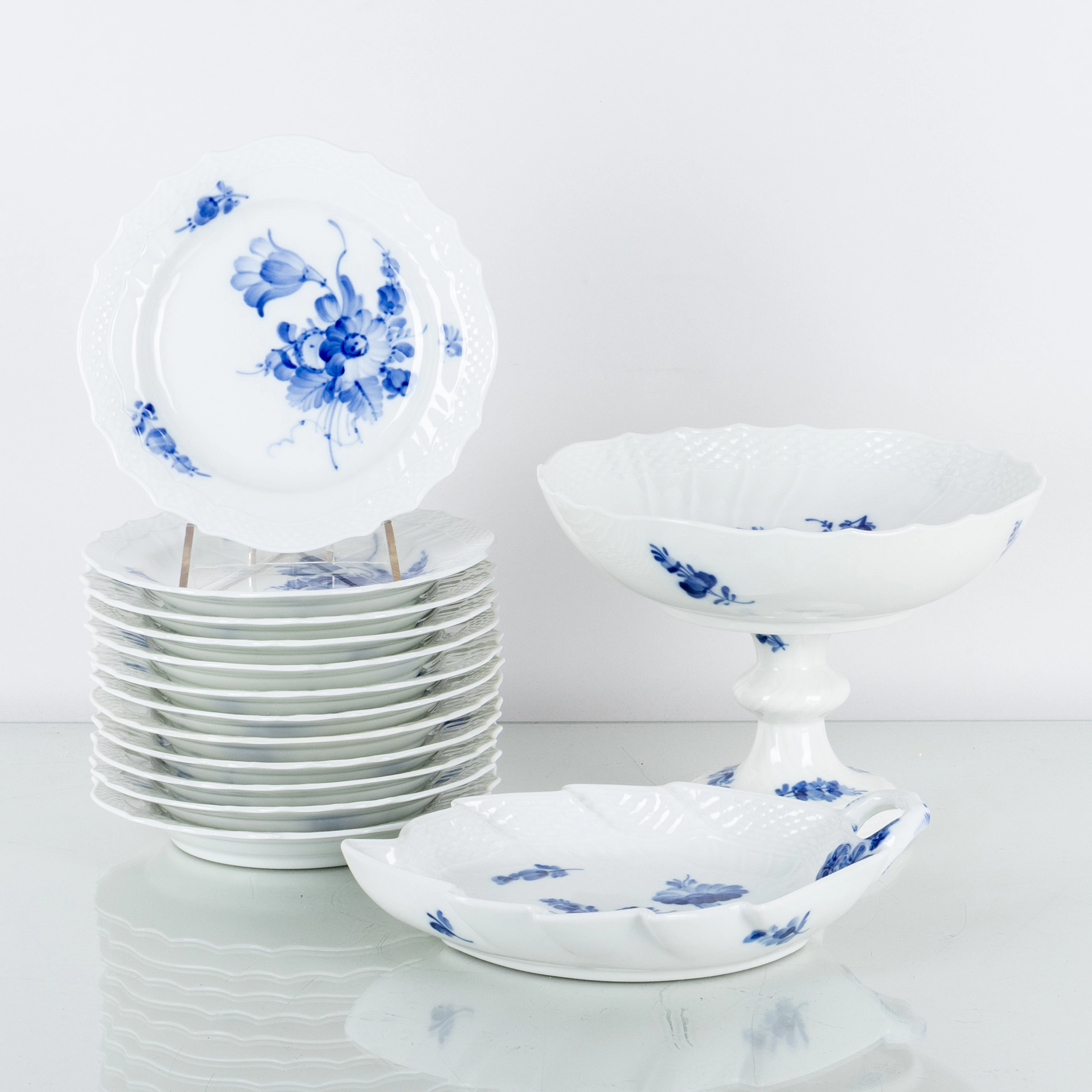 BESTECKPORZELLAN, 14 Stück, Porzellan, "Blaue Blume", Royal Copenhagen