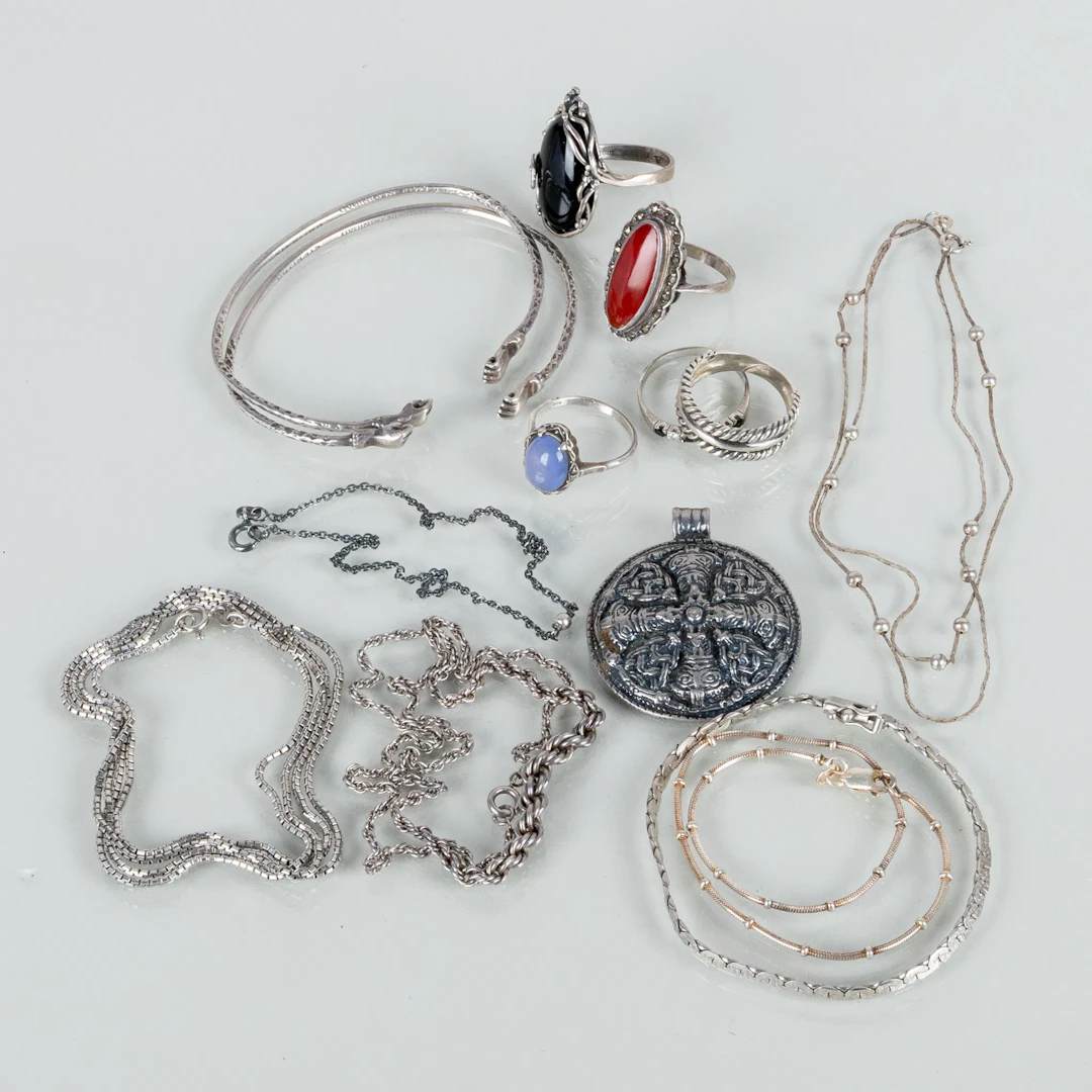 COLECCIÓN DE JOYERÍA DE PLATA, collares azules, anillos, pulseras
