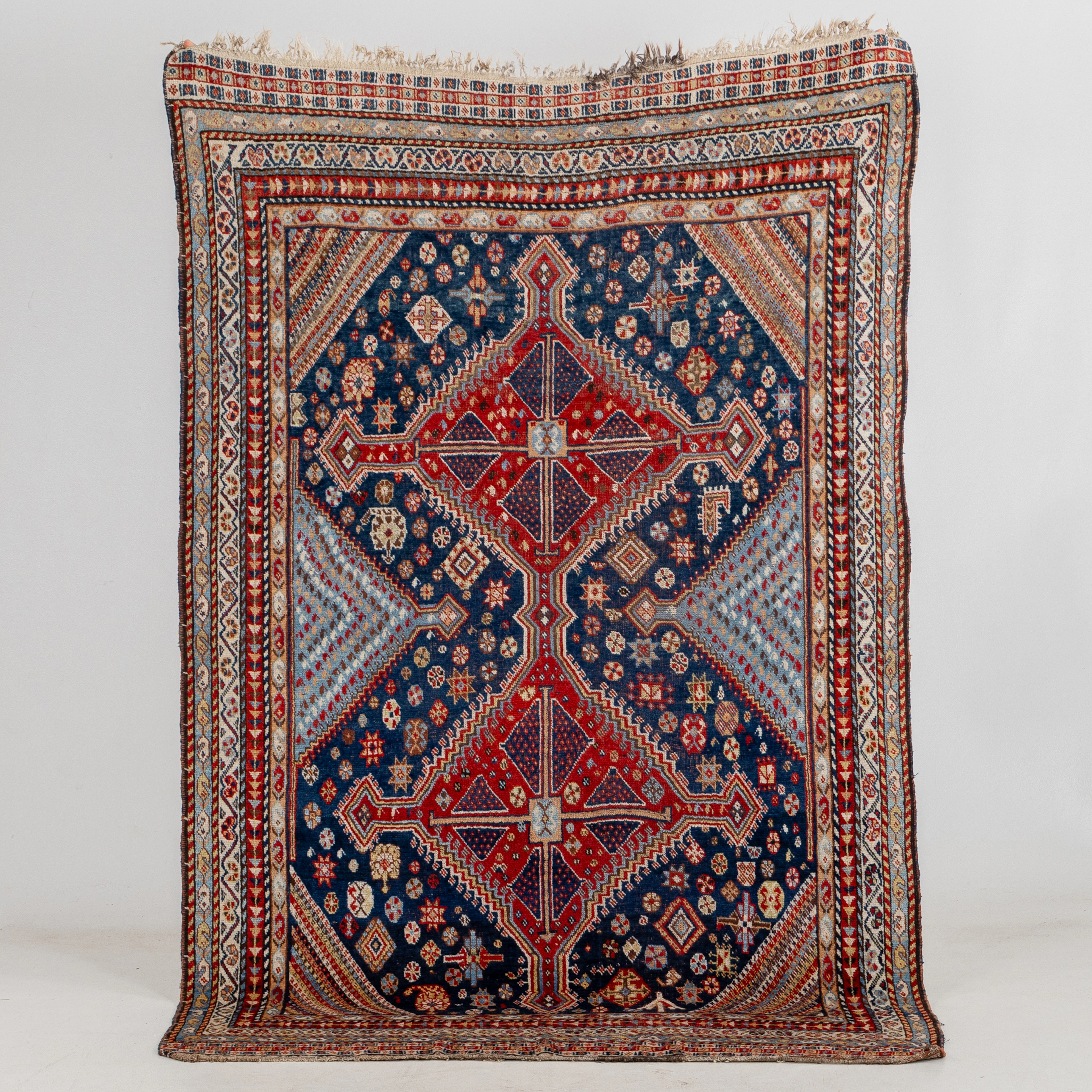 TAPIS ORIENT, semi-antique, environ 234 x 148 cm