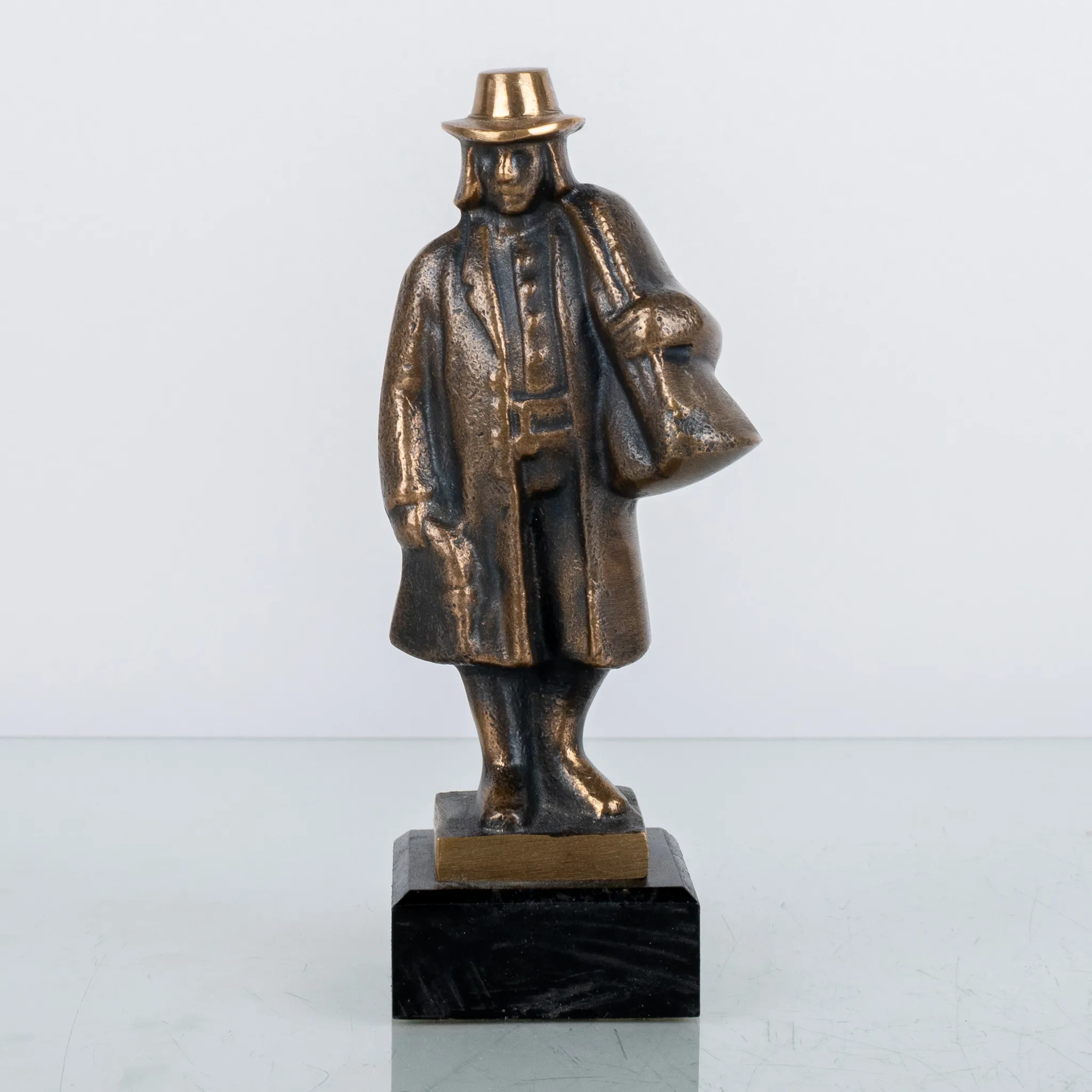 NILS CASTEGREN (1903-1985), una scultura in bronzo, monogrammata firmata