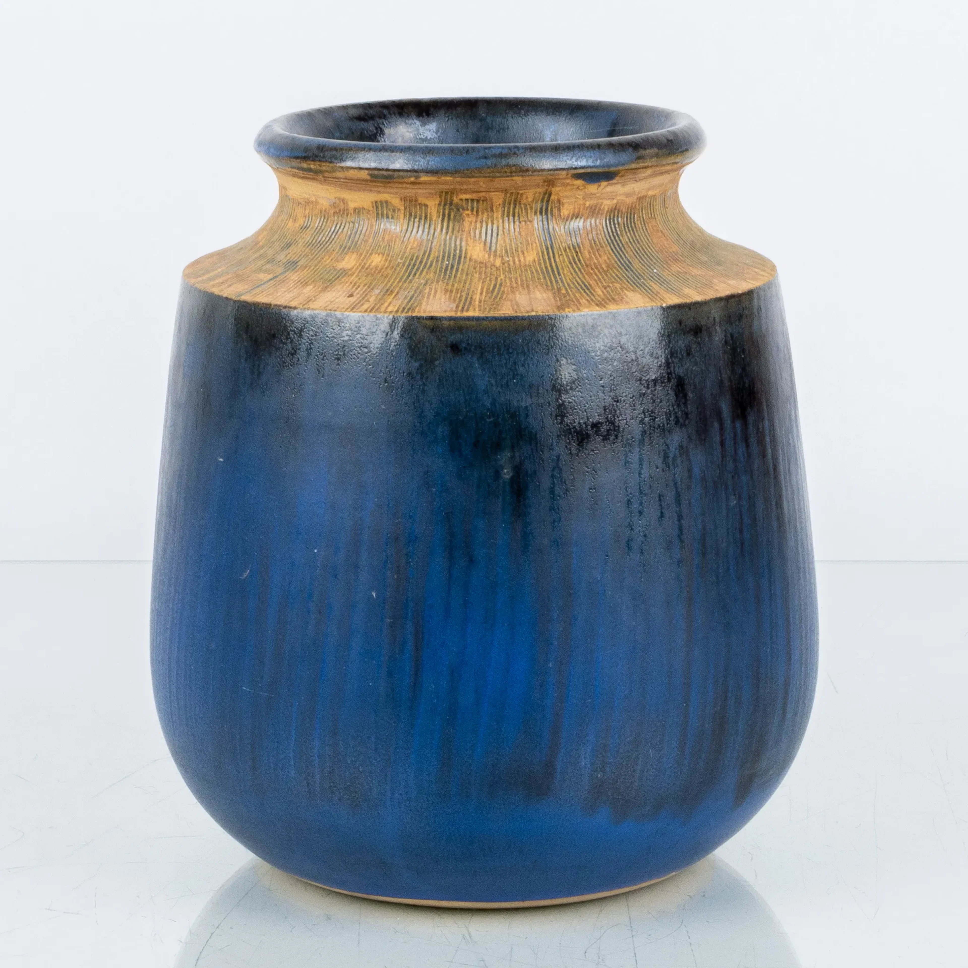 ADY KRØYER, un vase en grès, Ady Keramik, Danemark, seconde moitié du XXe siècle