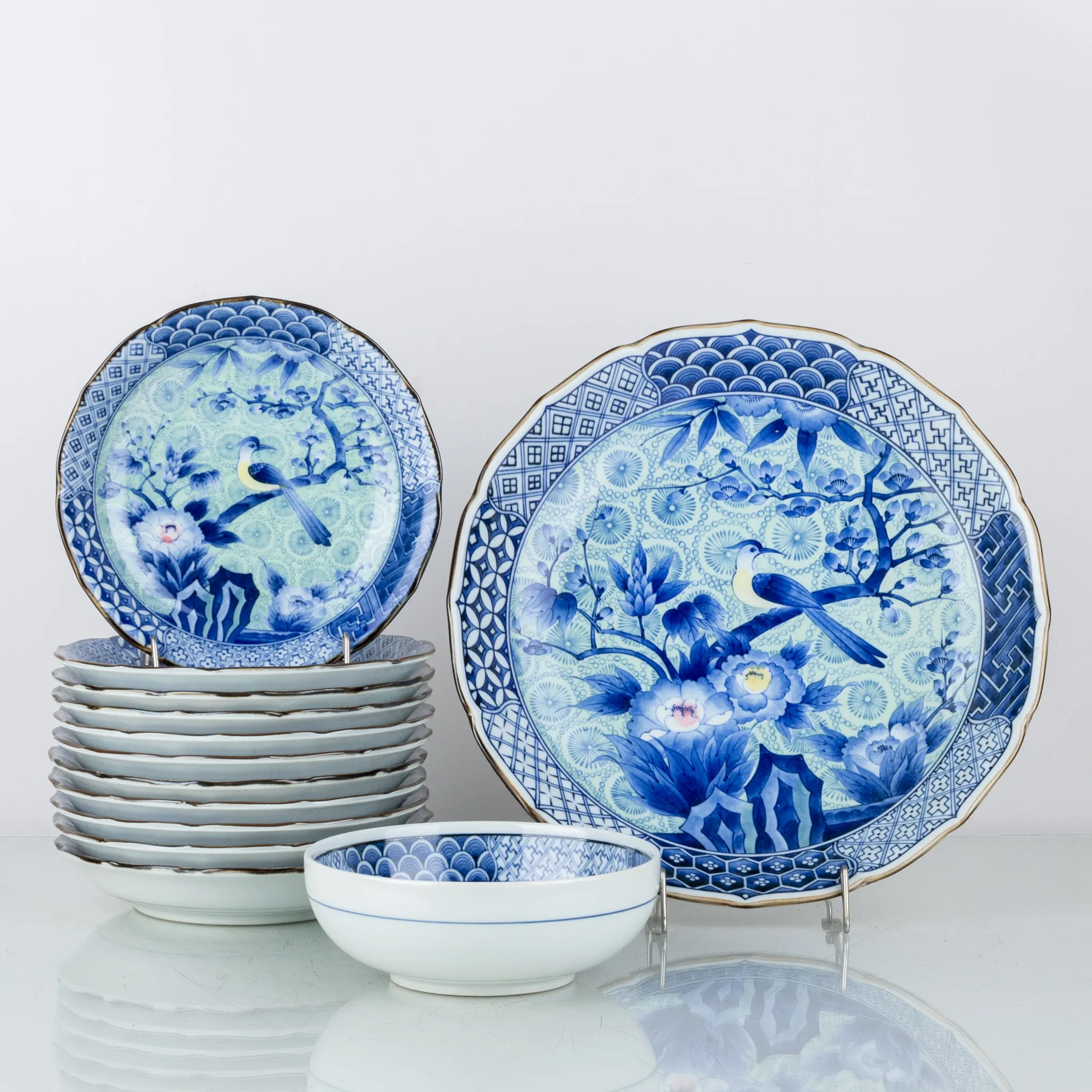 VAJILLA DE FRUTA, 13 piezas, porcelana, China, siglos XX/2000