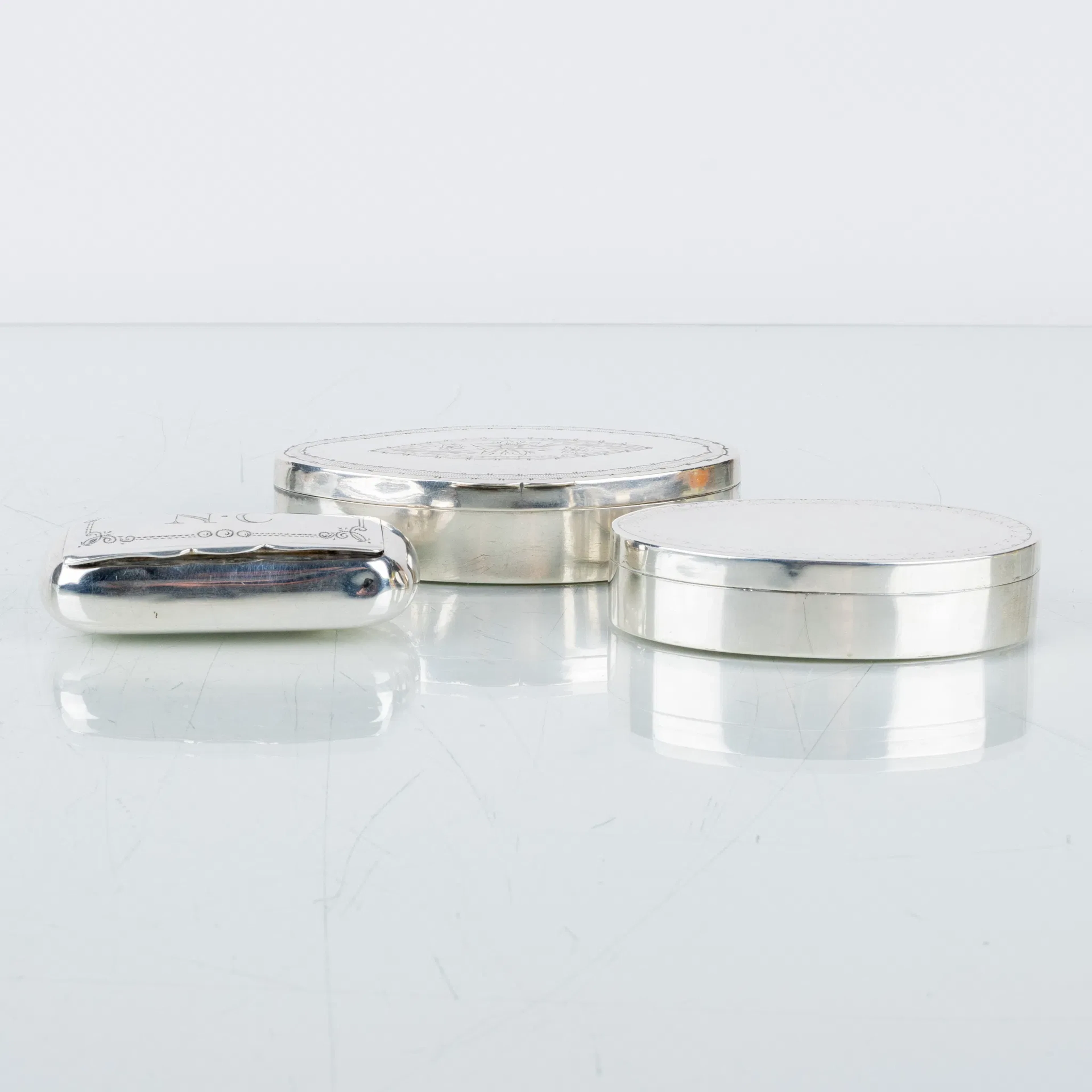 SNUS-BOXEN, 3 Stück, Silber, Hans Stephan Liljeblad, Nyköping 1832, August