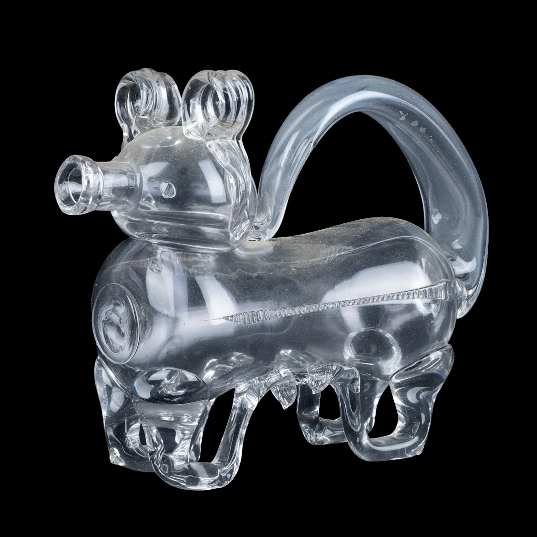 CARAFE, cristal, el llamado perro borracho, años 1900