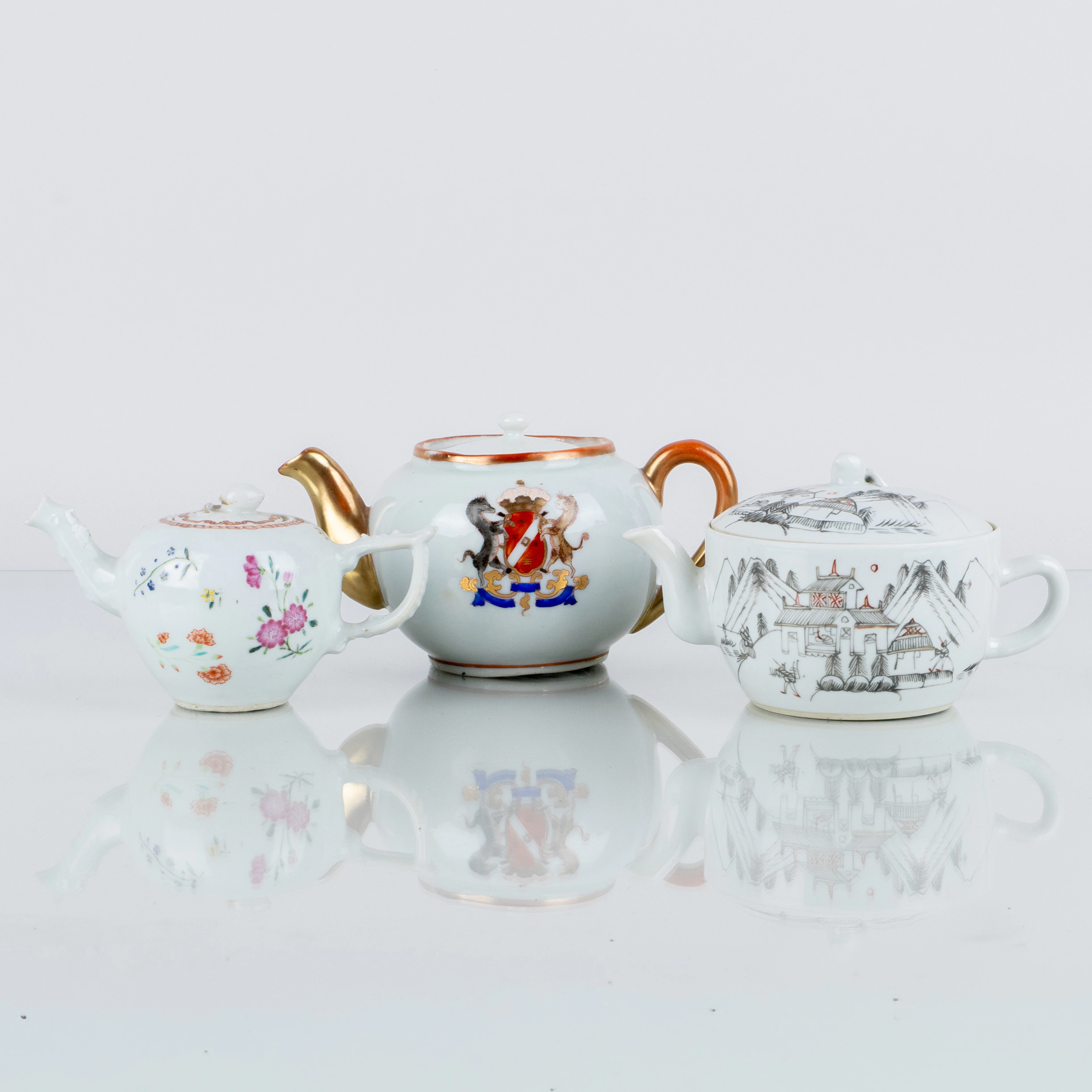 BROCCHE, 3 pezzi, porcellana, Cina, 1700/1800s