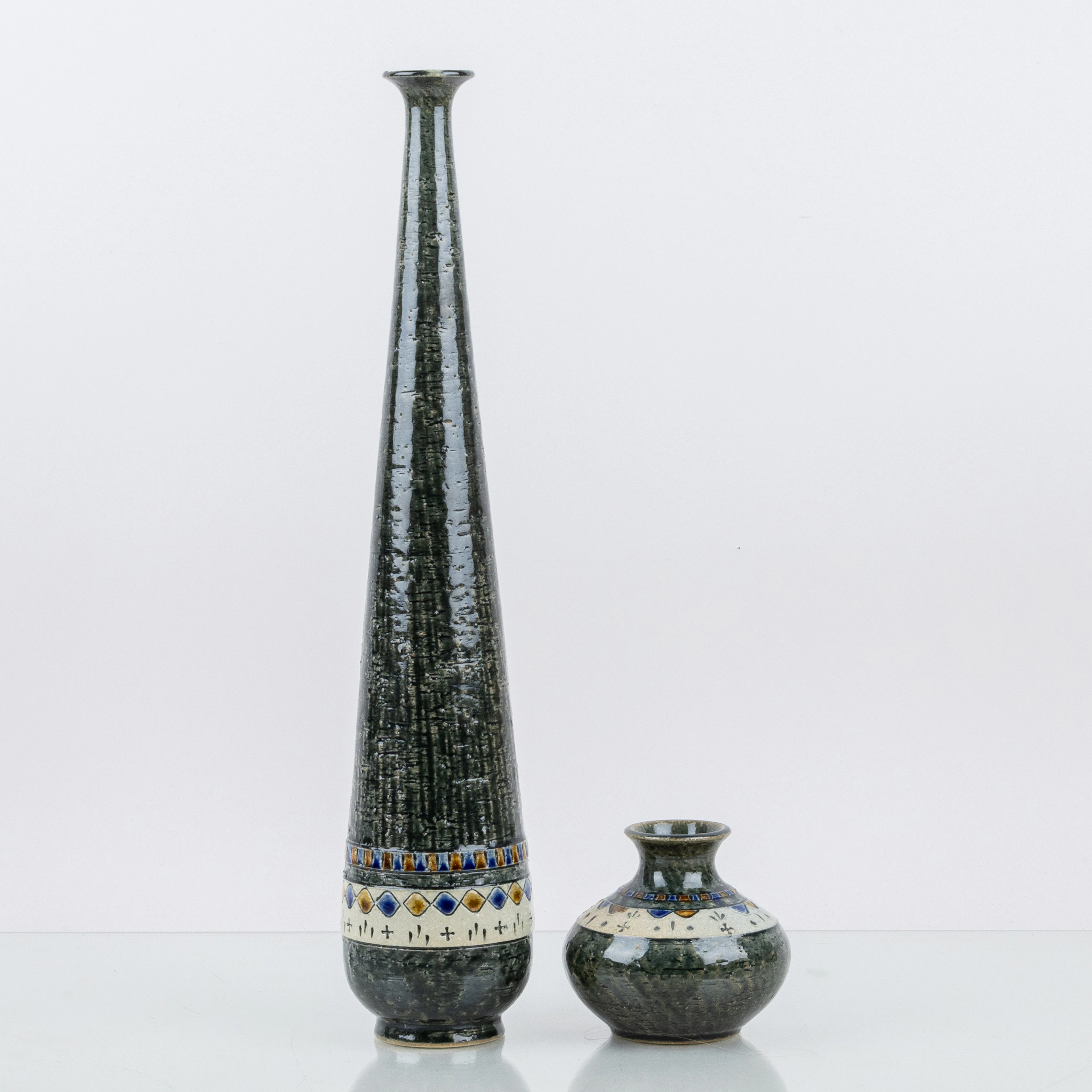 YNGVE BLIXT, 2 piezas, cerámica, Höganäs, ranurado