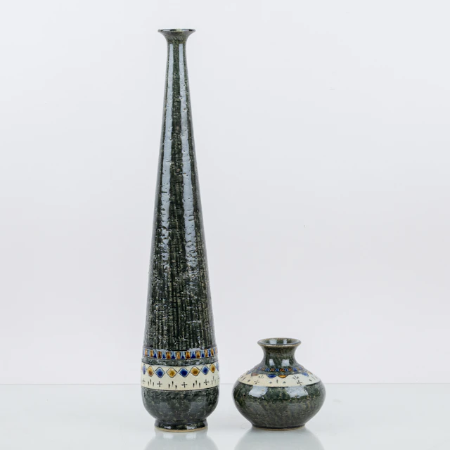 YNGVE BLIXT, 2 pcs, ceramics, Höganäs, Slotted