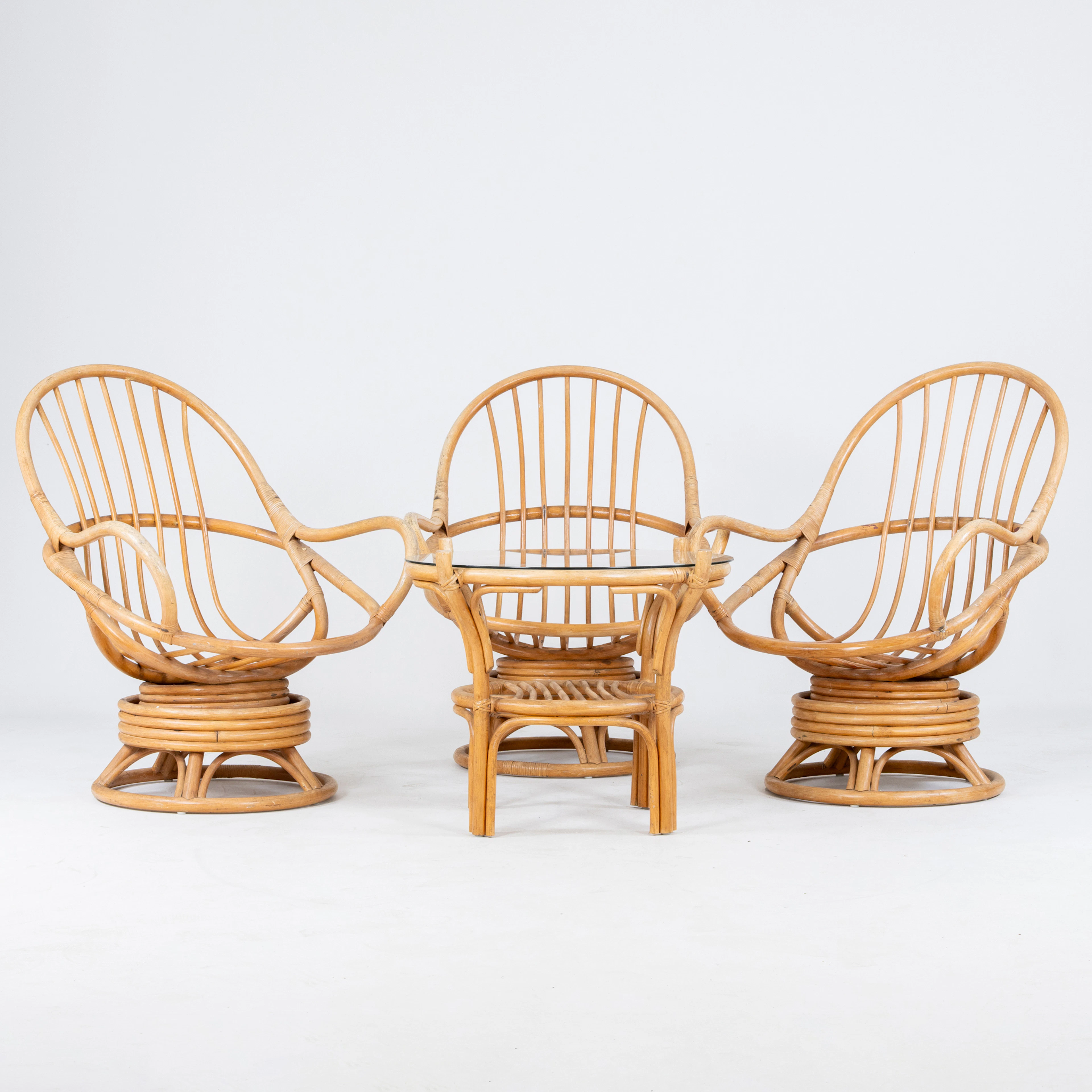 MUEBLES DE JARDÍN, 4 partes, bambú y ratán, segunda mitad del siglo XX
