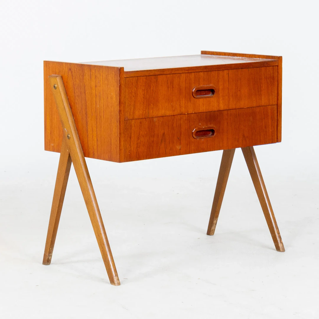 BYRÅ, teak, 1950-/60-tal
