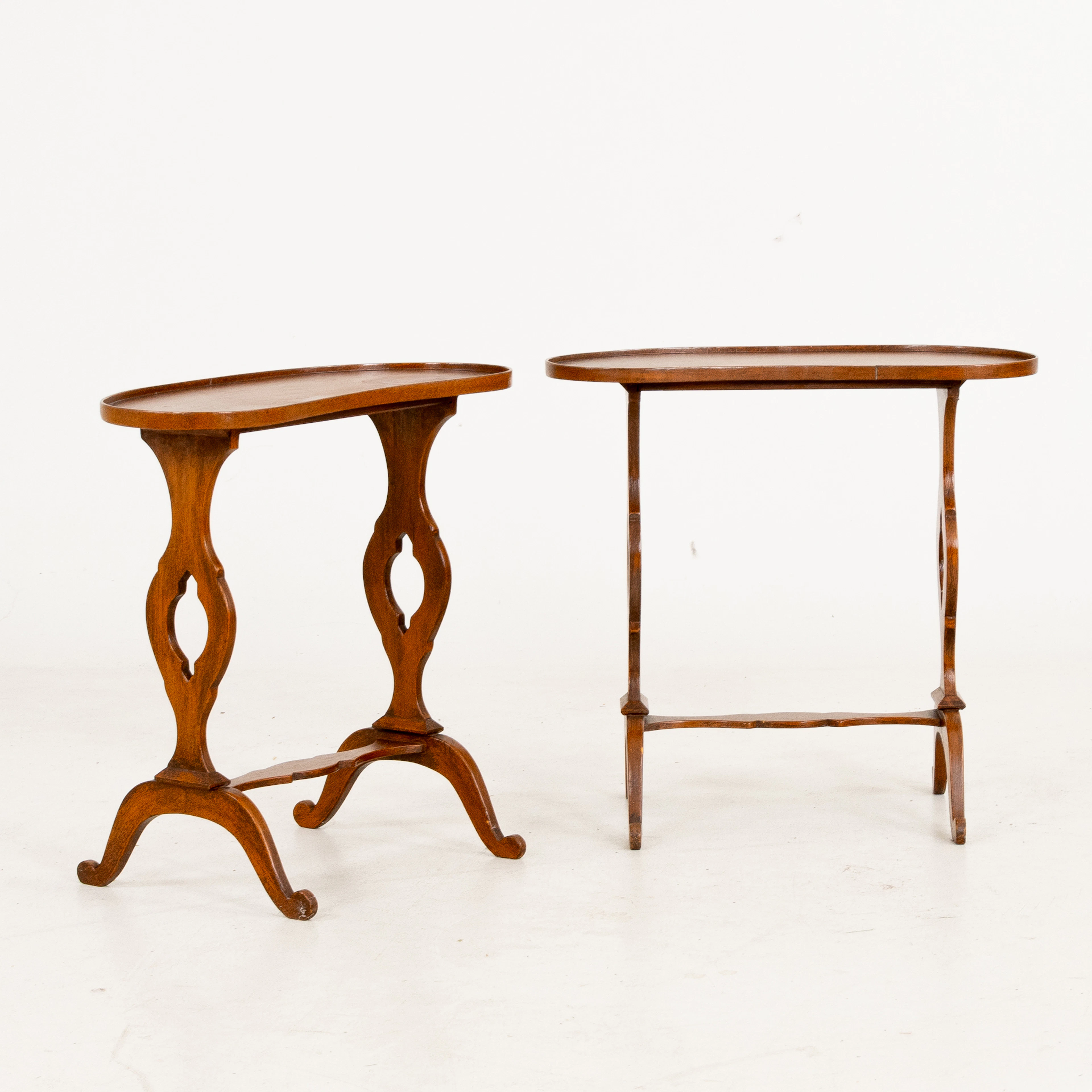 MESA AUXILIAR, 1 par, mediados de 1900