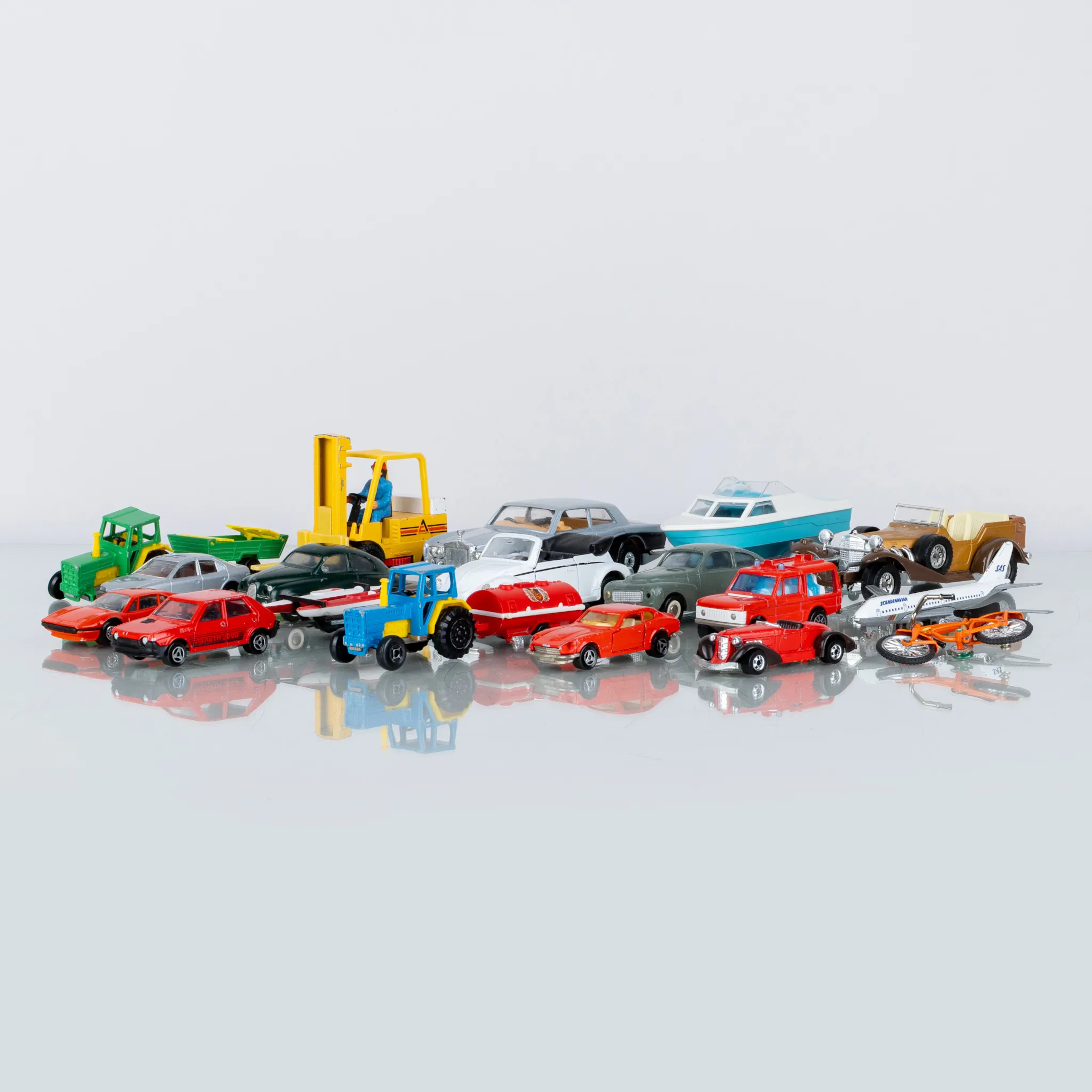 SAMLING LEKSAKER, bla Corgi Toys, Majorette, Tekno, Dinky Toys, mestadels