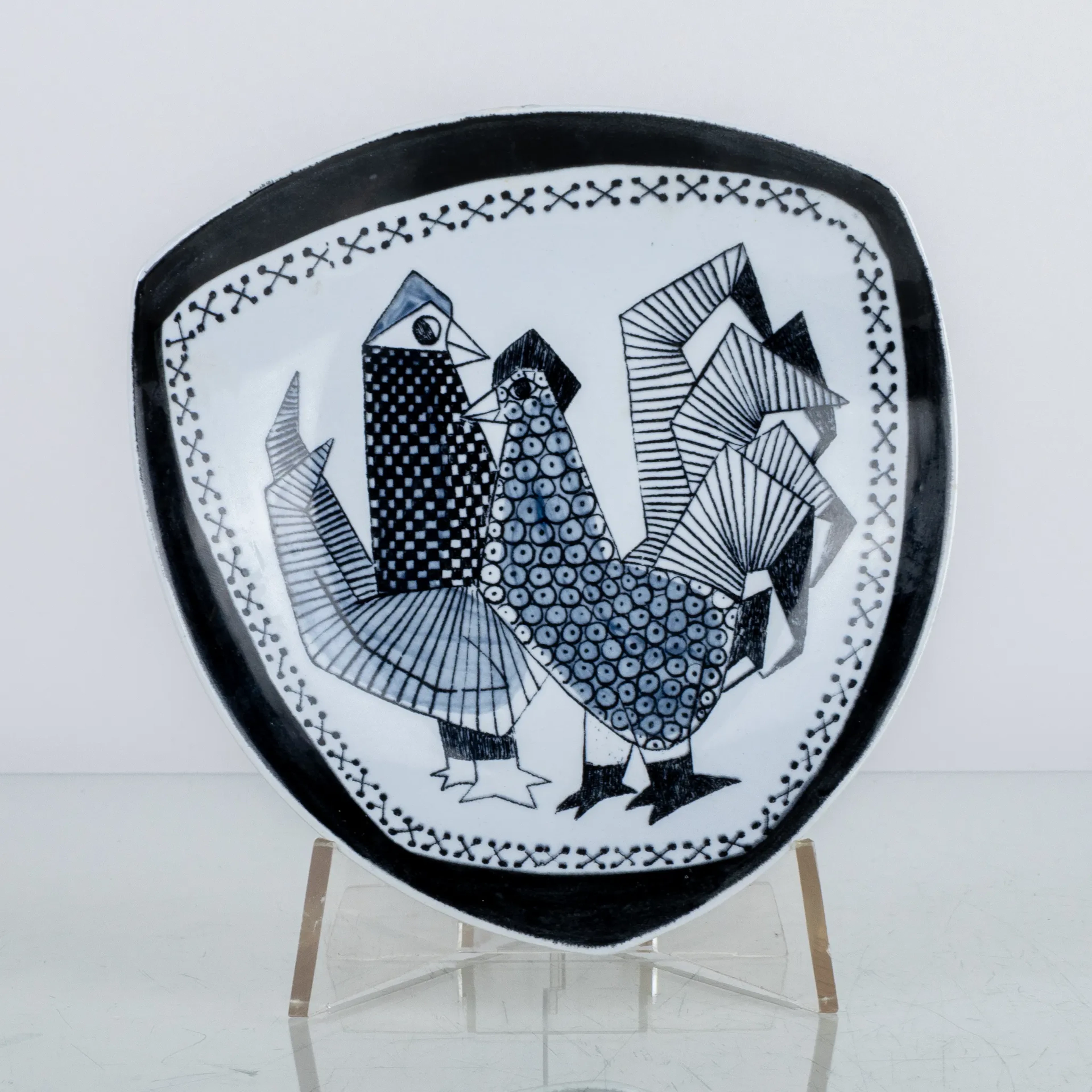 A porcelain dish SYLVIA LEUCHOVIUS, Rörstrand, mid-1900s