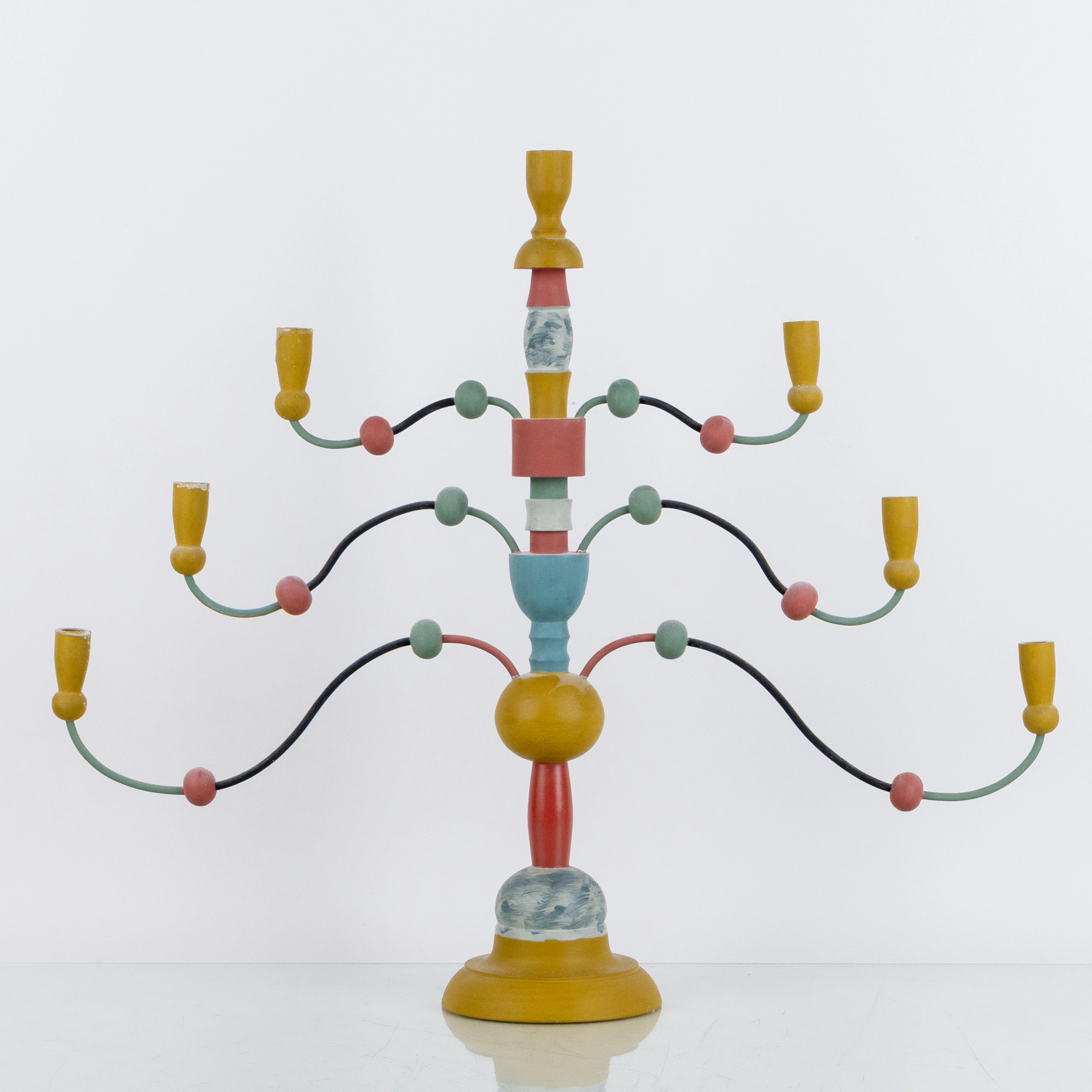 CANDELABRO, madera pintada, estilo campesino, "Estaca de Essunga", antigüedades de la finca de Essunga