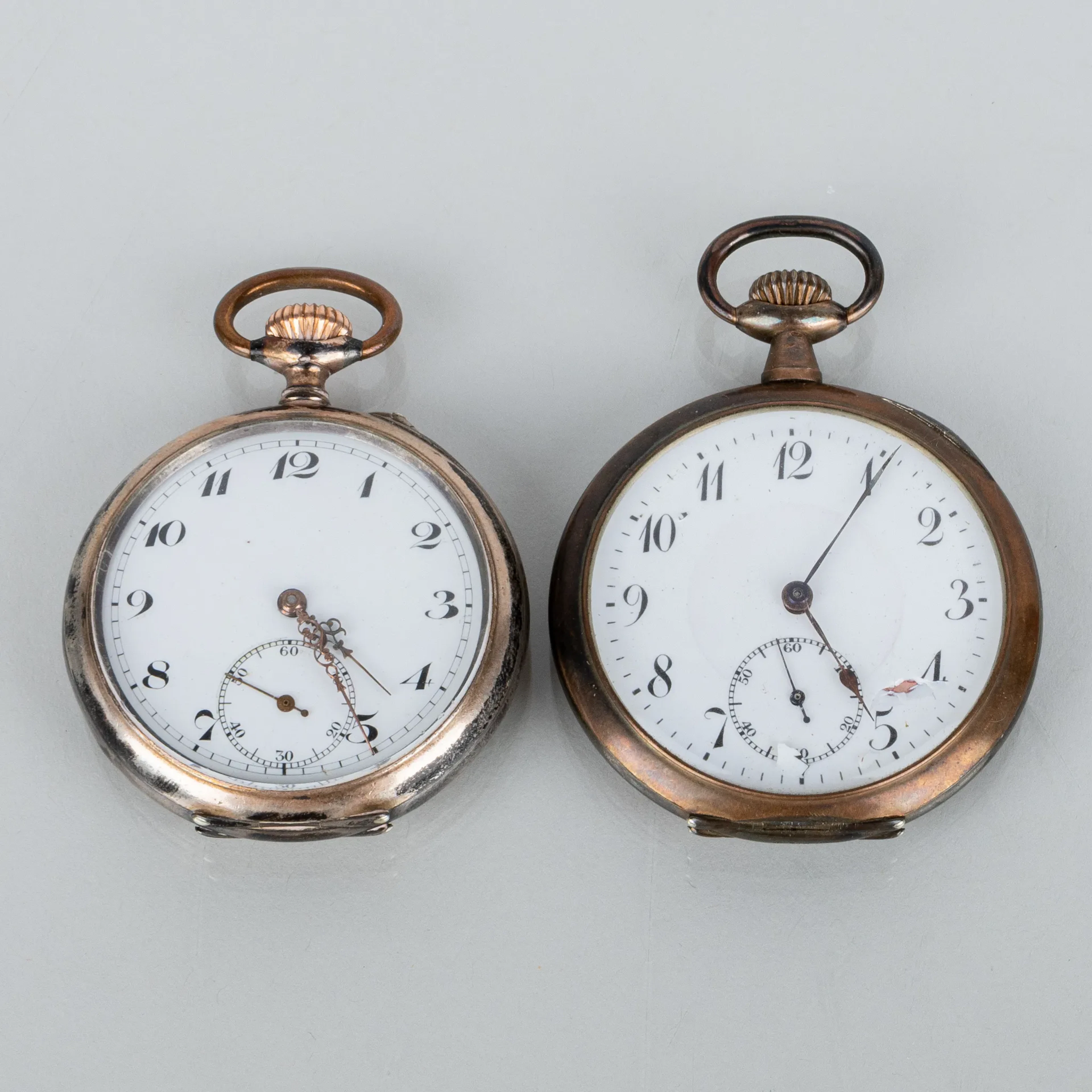 RELOJ DE BOLSILLO, 2 piezas, de plata, la primera mitad del siglo XX