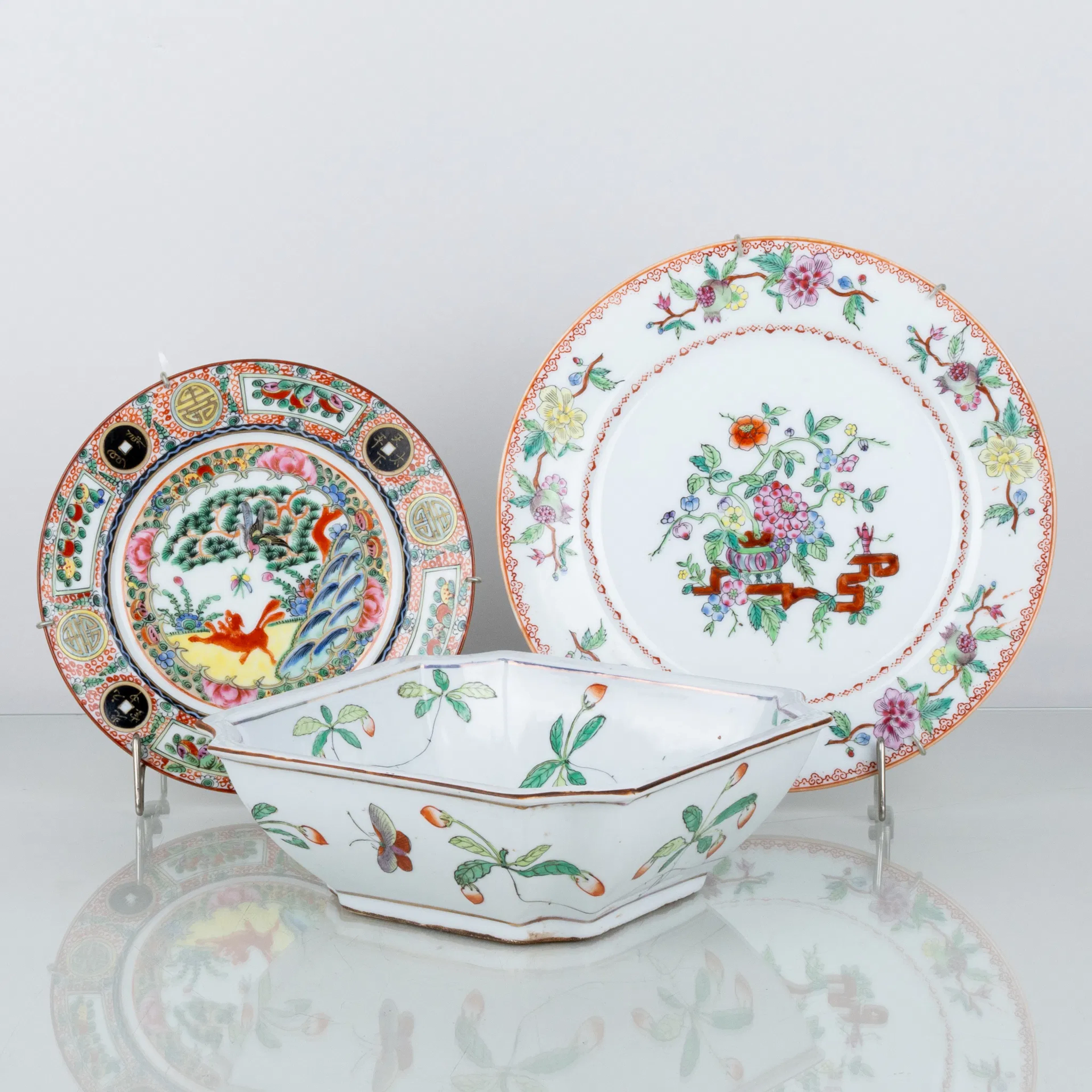 PORCELANA CHINA, 3 partes, probablemente finales del siglo XX