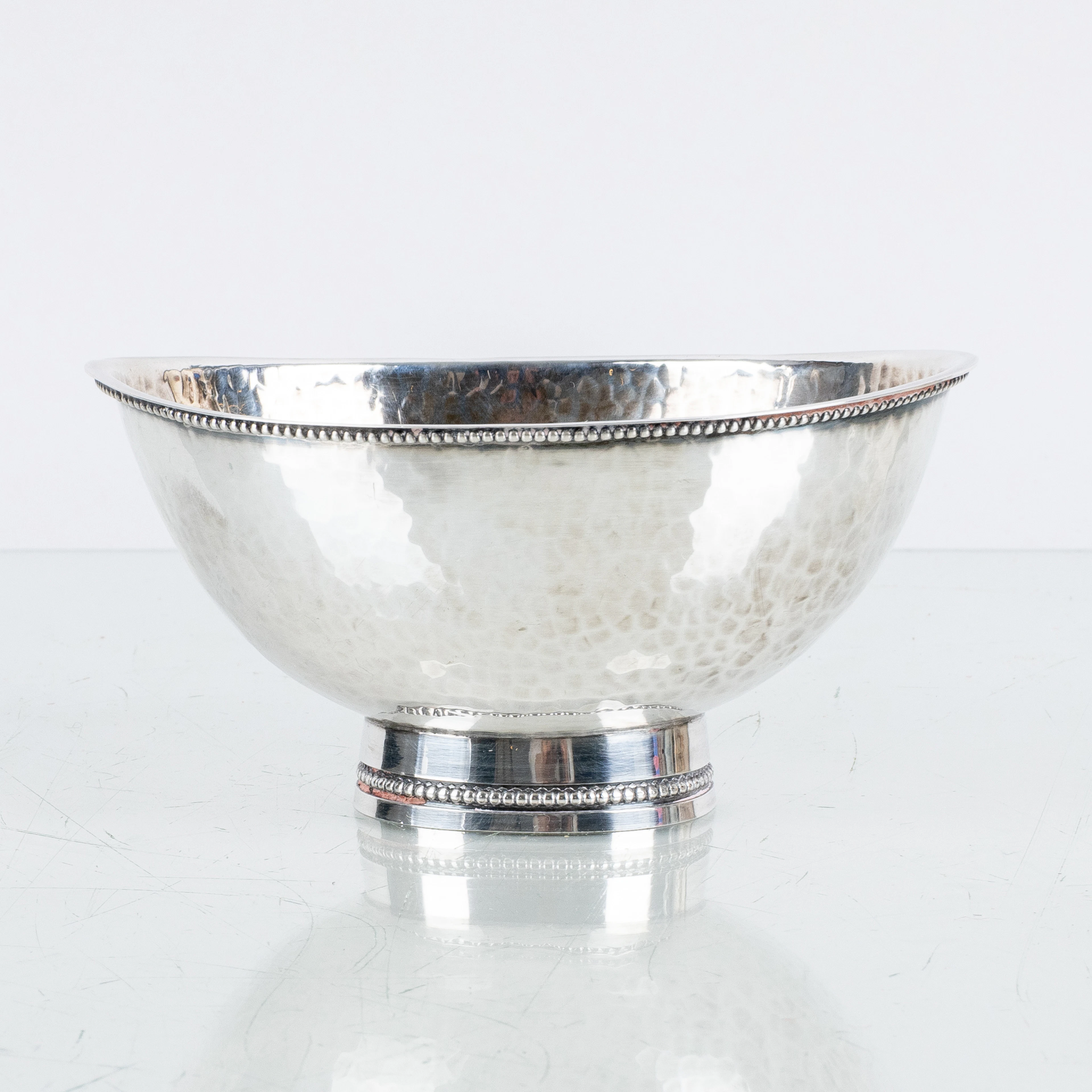ERIC LÖFMAN, un bol en argent, Mema 1997, poids environ 150 g
