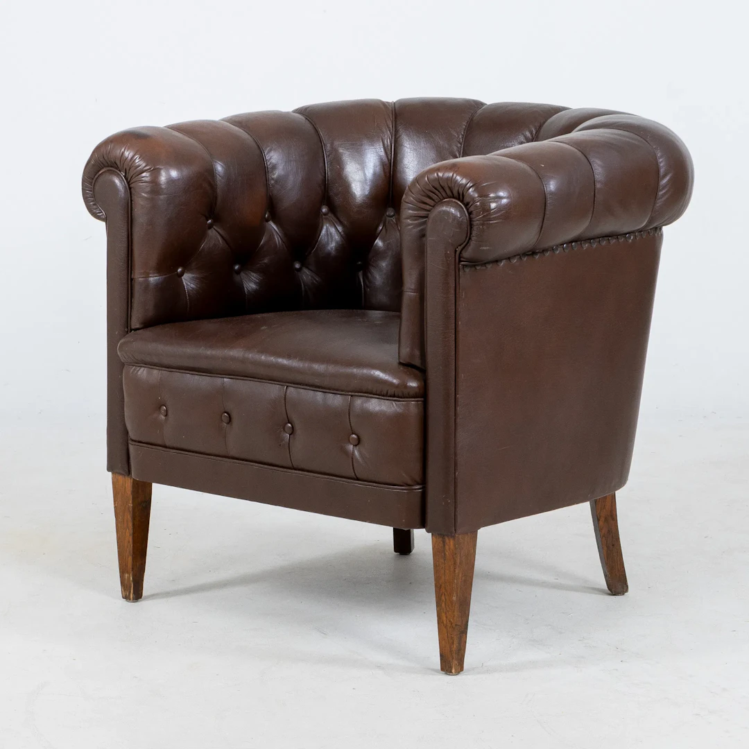 CLUB ARMCHAIR, the first half of the 20th century