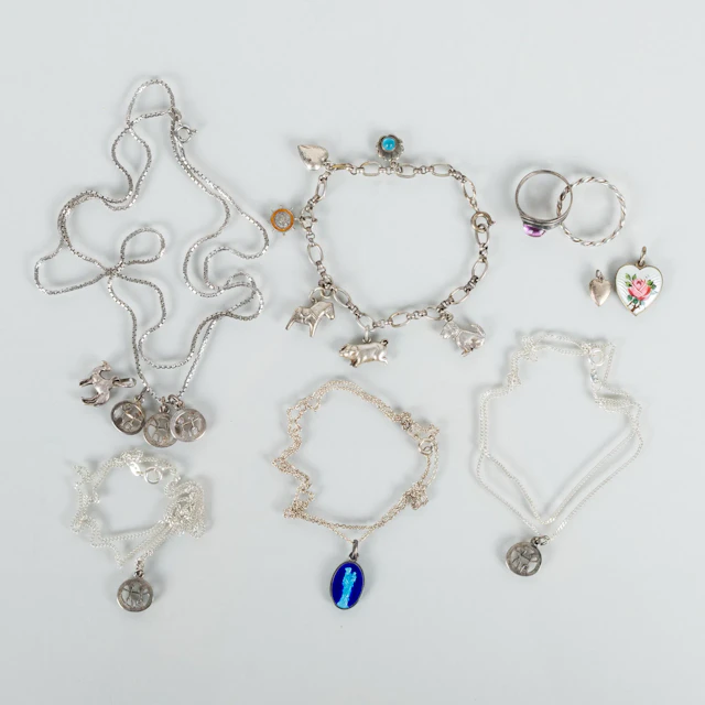 COLECCIÓN DE JOYERÍA DE PLATA, incluyendo esmalte, principalmente de la segunda mitad del siglo XX