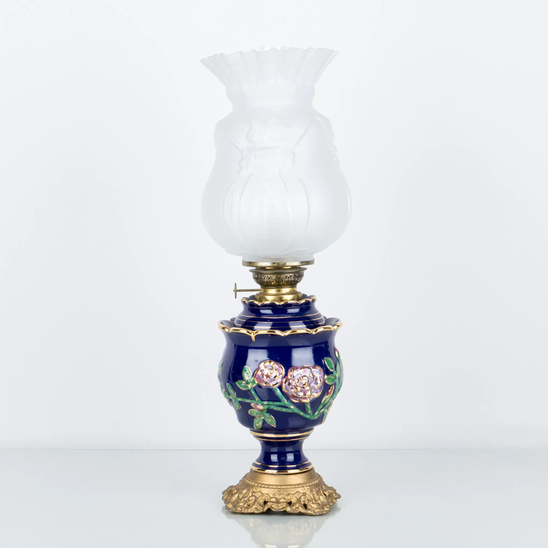 TABLE KEROSENE LAMP, porcelain, first half of the 20th century