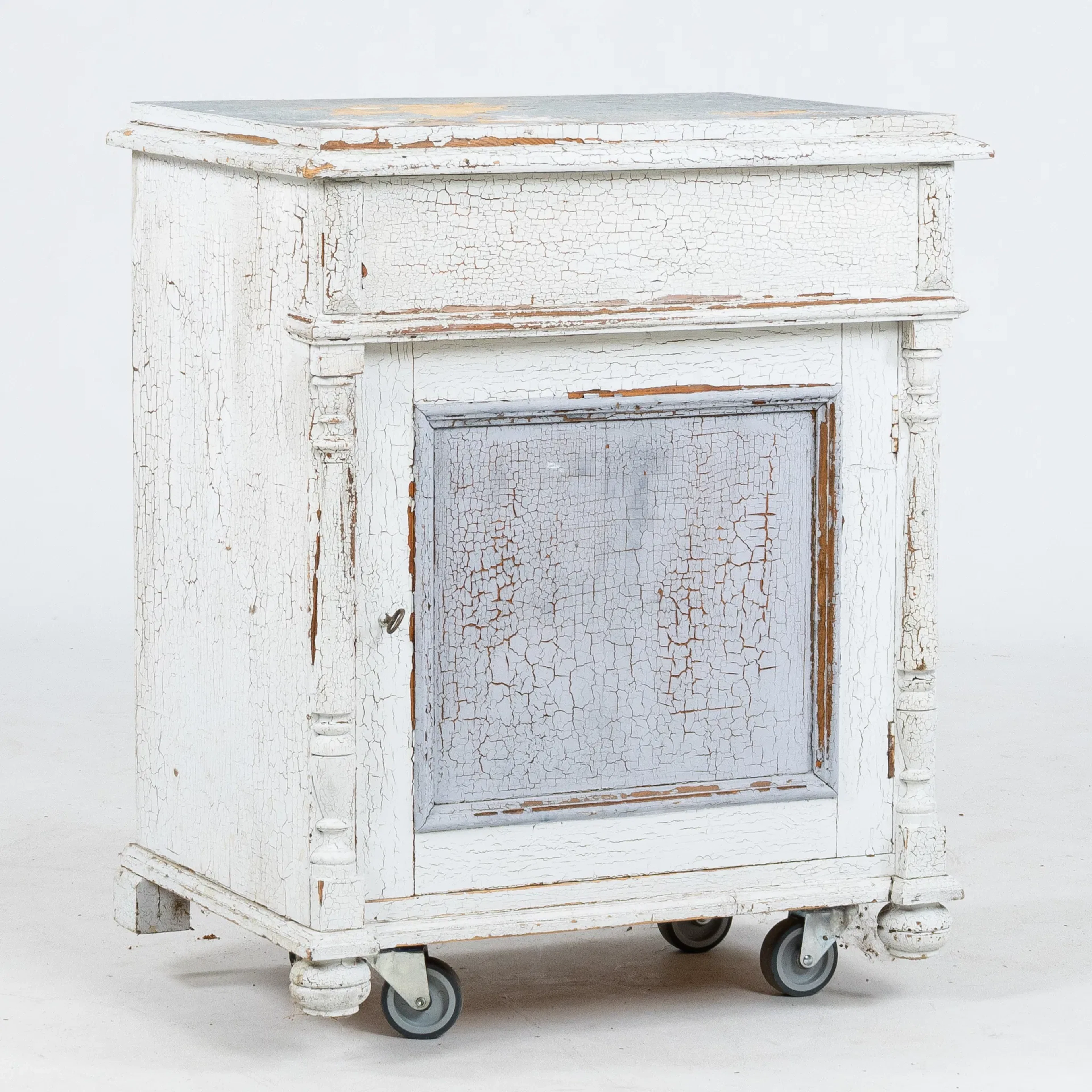 COMMODE, finales del siglo XIX