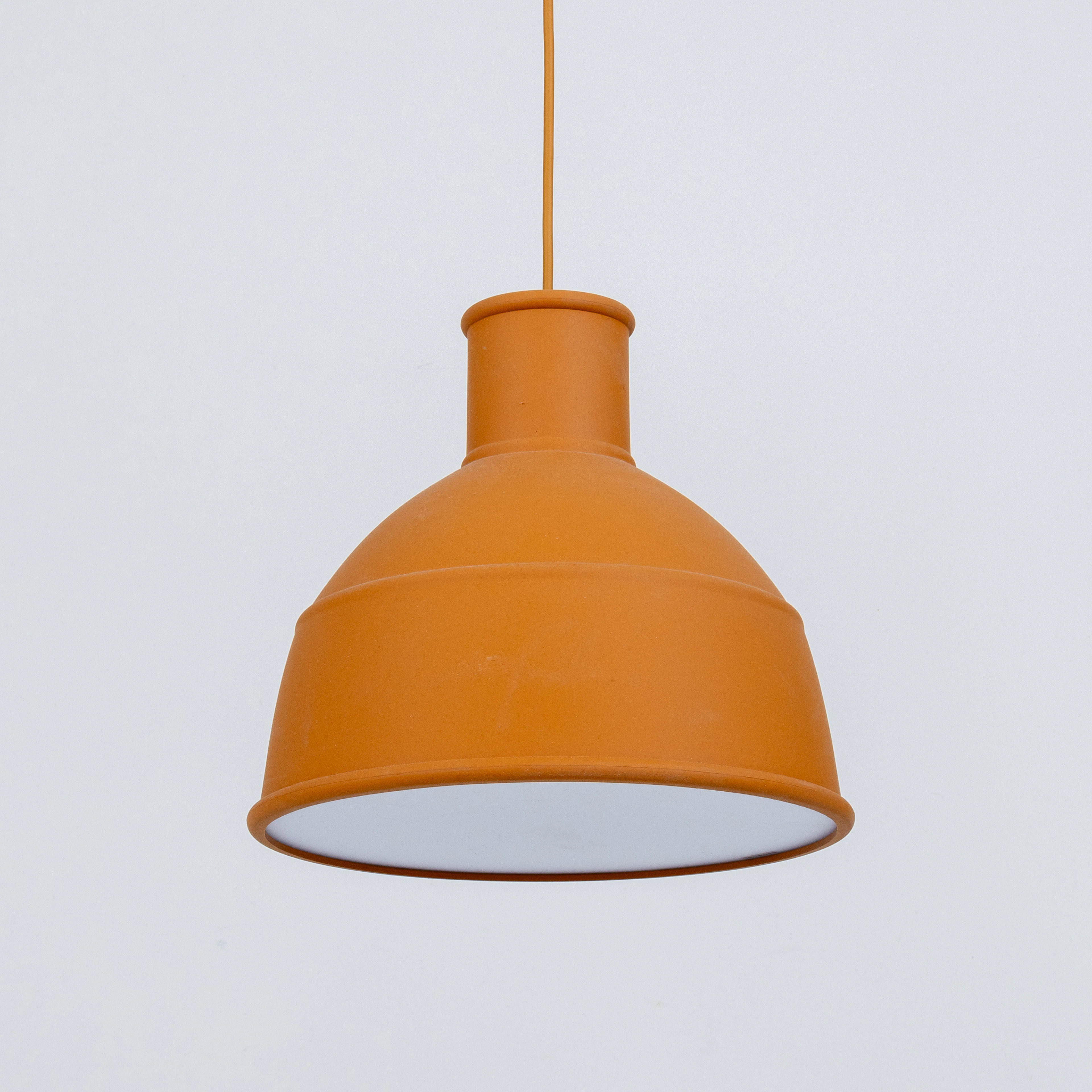 FORM US WITH LOVE, lampe de plafond, « Unfold », Muuto, Danemark, contemporain