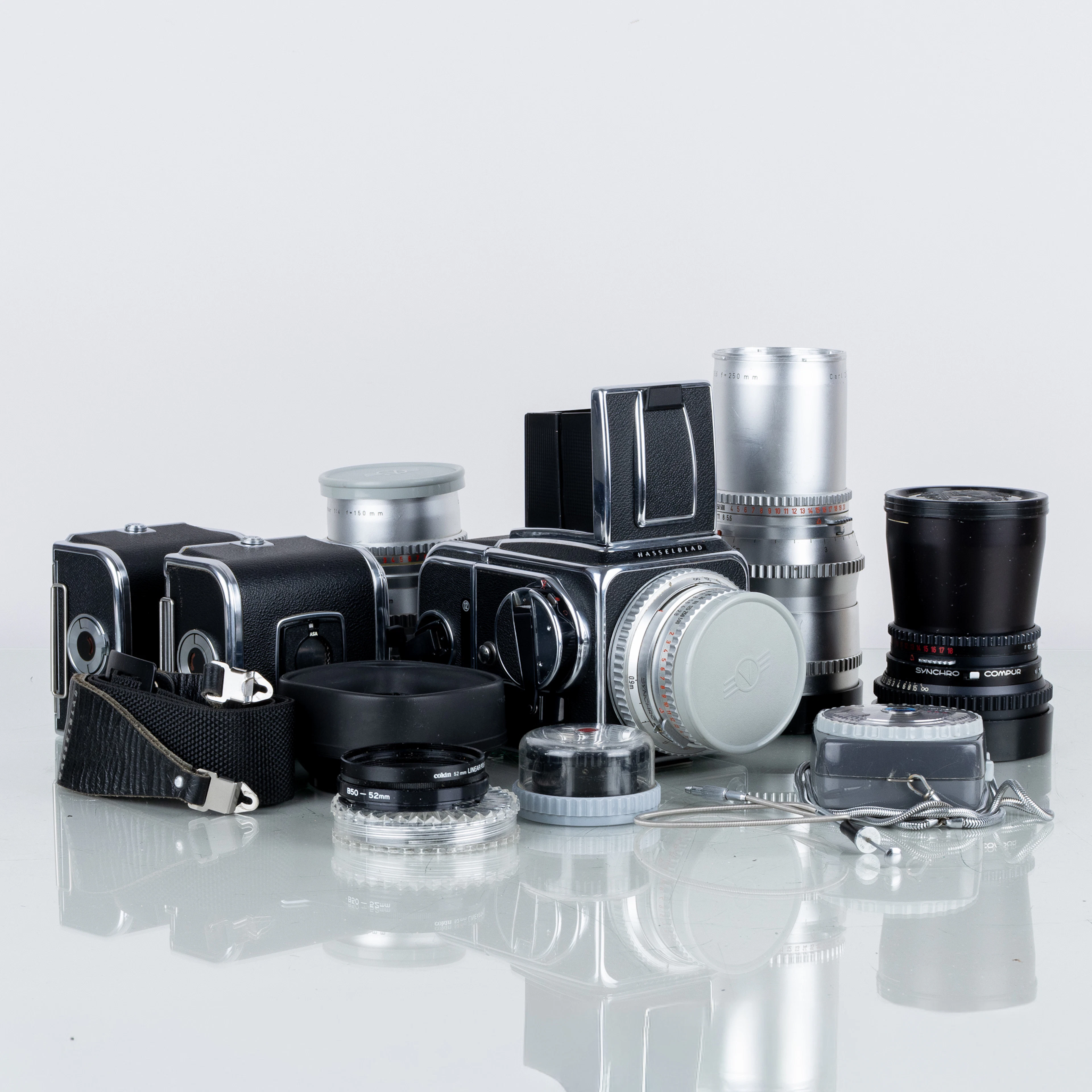 HASSELBLAD, fotocamera 500 C con accessori e custodia