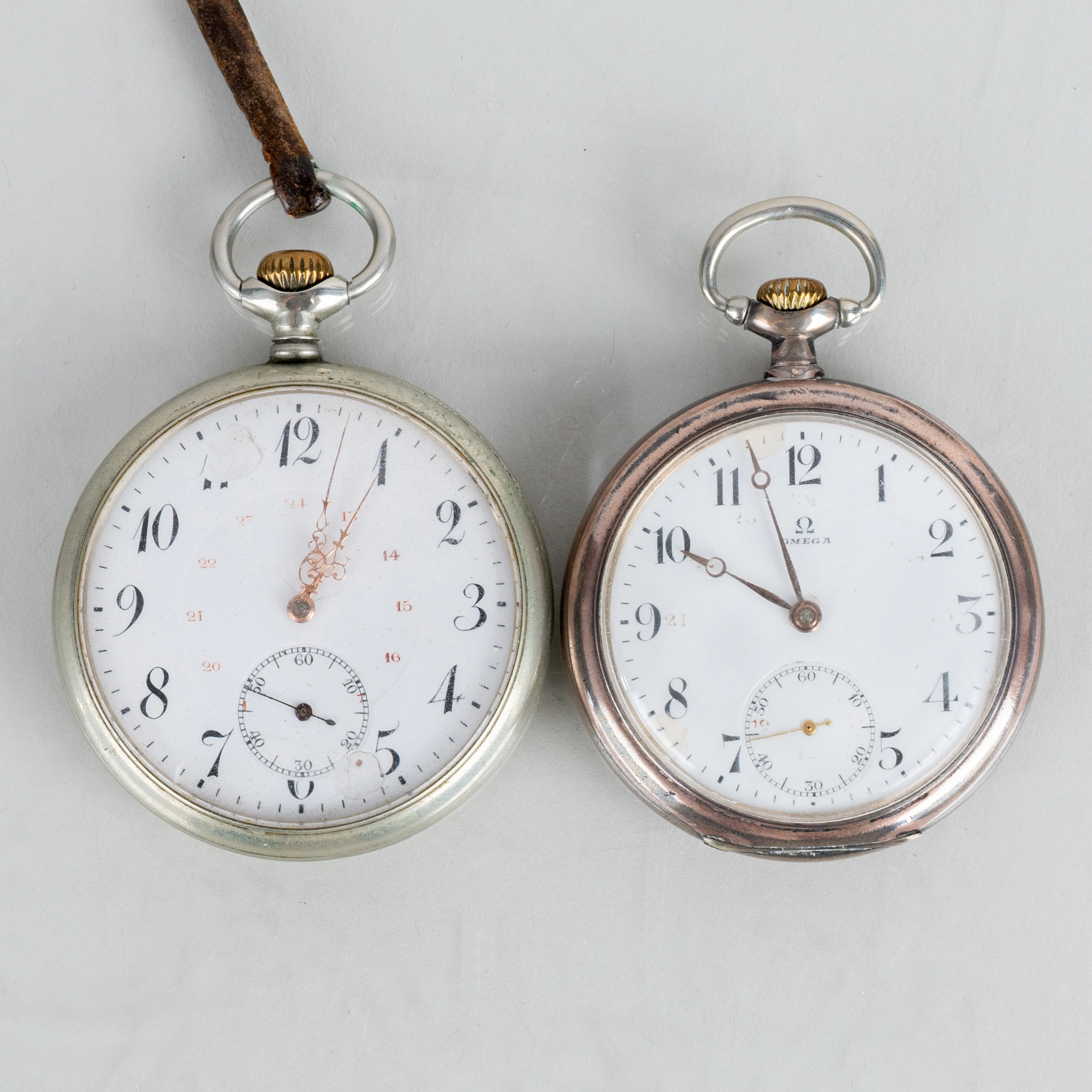 RELOJ DE BOLSILLO, 2 piezas, plateado, azul. Omega, la primera mitad del siglo XX