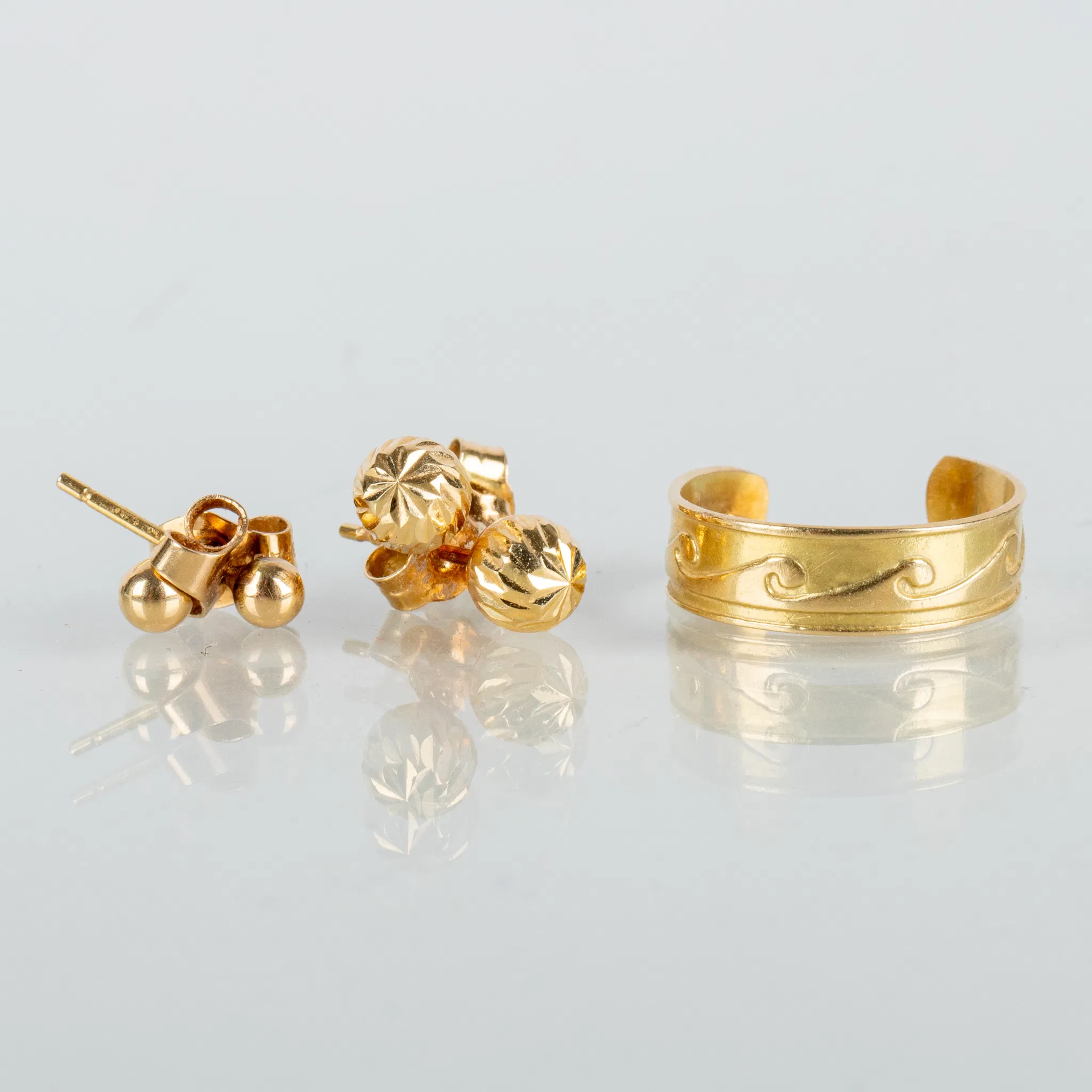 ANILLO Y PENDIENTES PARA LOS DEDOS DEL PIE, 6 partes, oro de 18 quilates