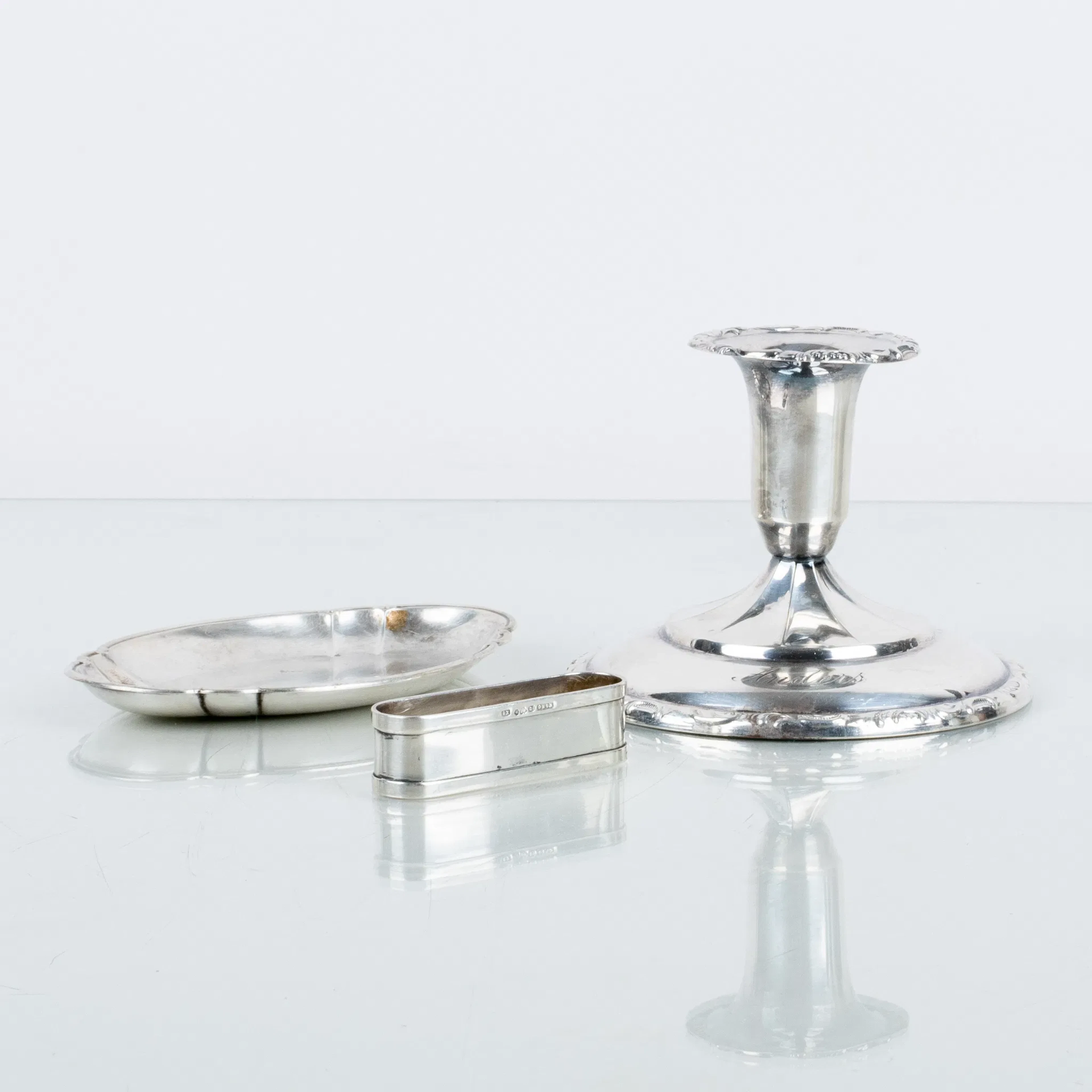 PLATILLO, ANILLO DE SERVILLETA Y CANDELABRO, plata, azul GAB Estocolmo 1919