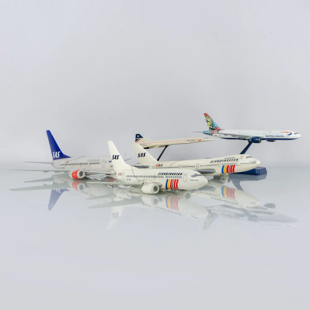 OK to donate to charity. MODEL AIRCRAFT, 5 pcs, the second half of the 1900s