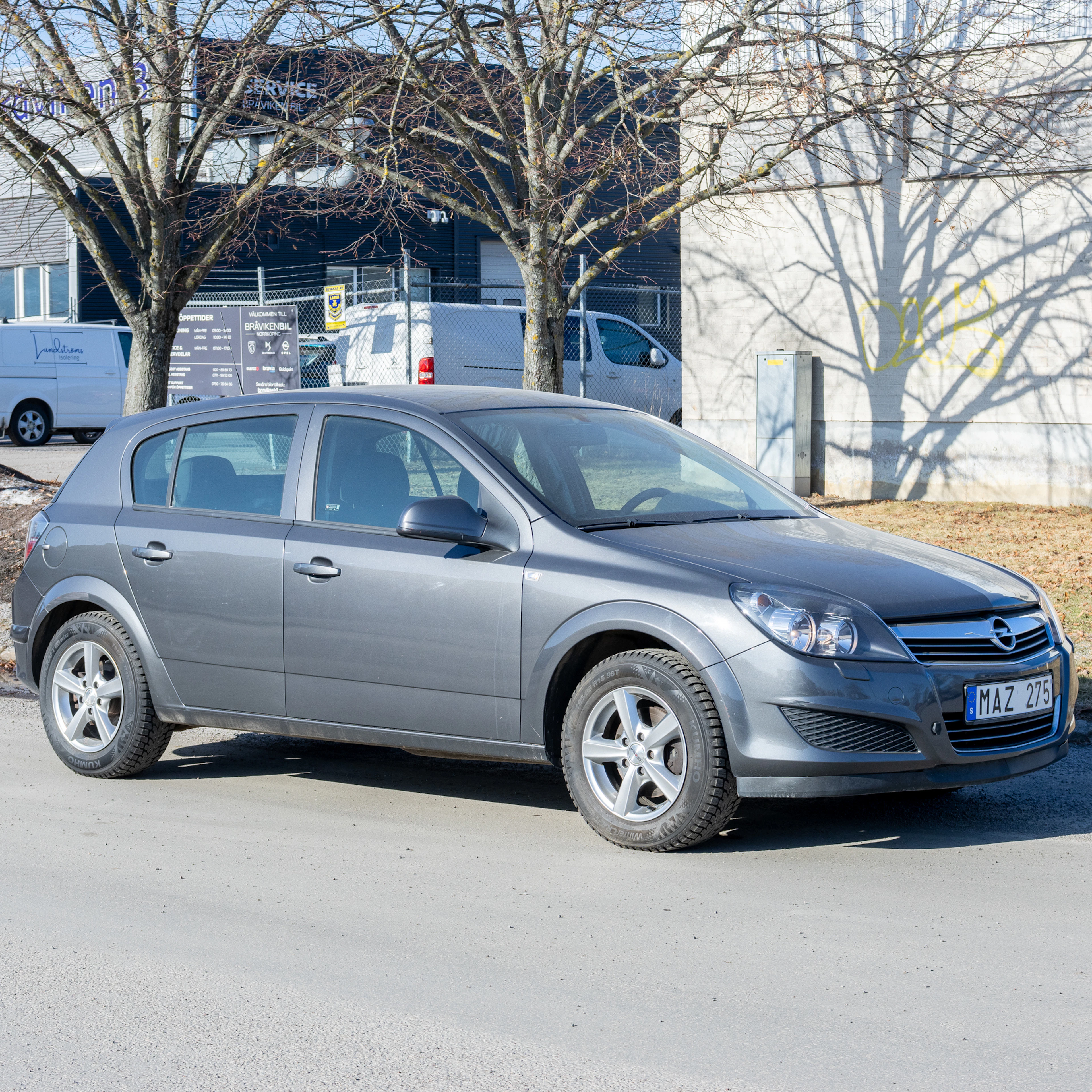 PERSONENWAGEN, OPEL, Astra, Schaltgetriebe, Baujahr 2011, Kennzeichen MAZ 275