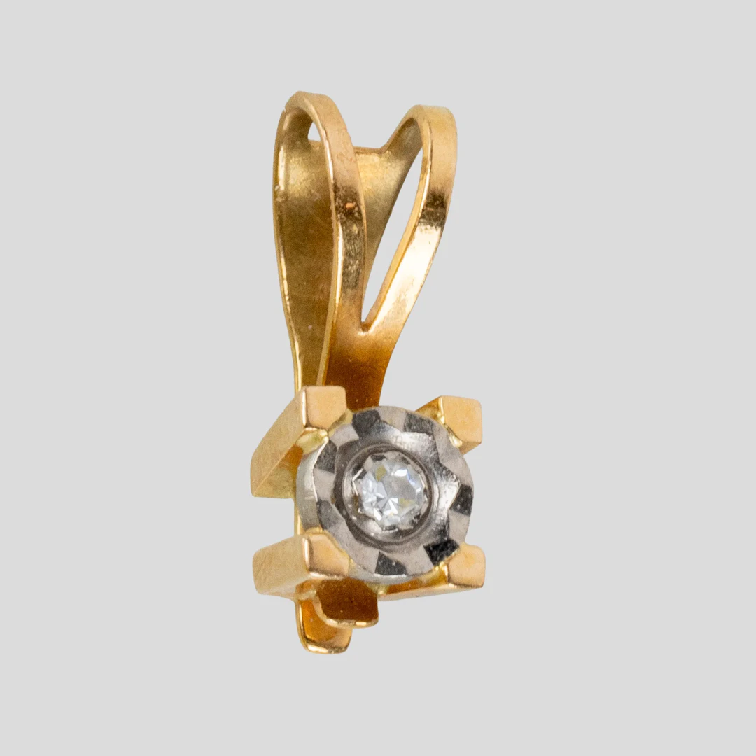 COLGANTE, oro de 18 quilates, con diamante, sellos GFAB, siglos XX/2000