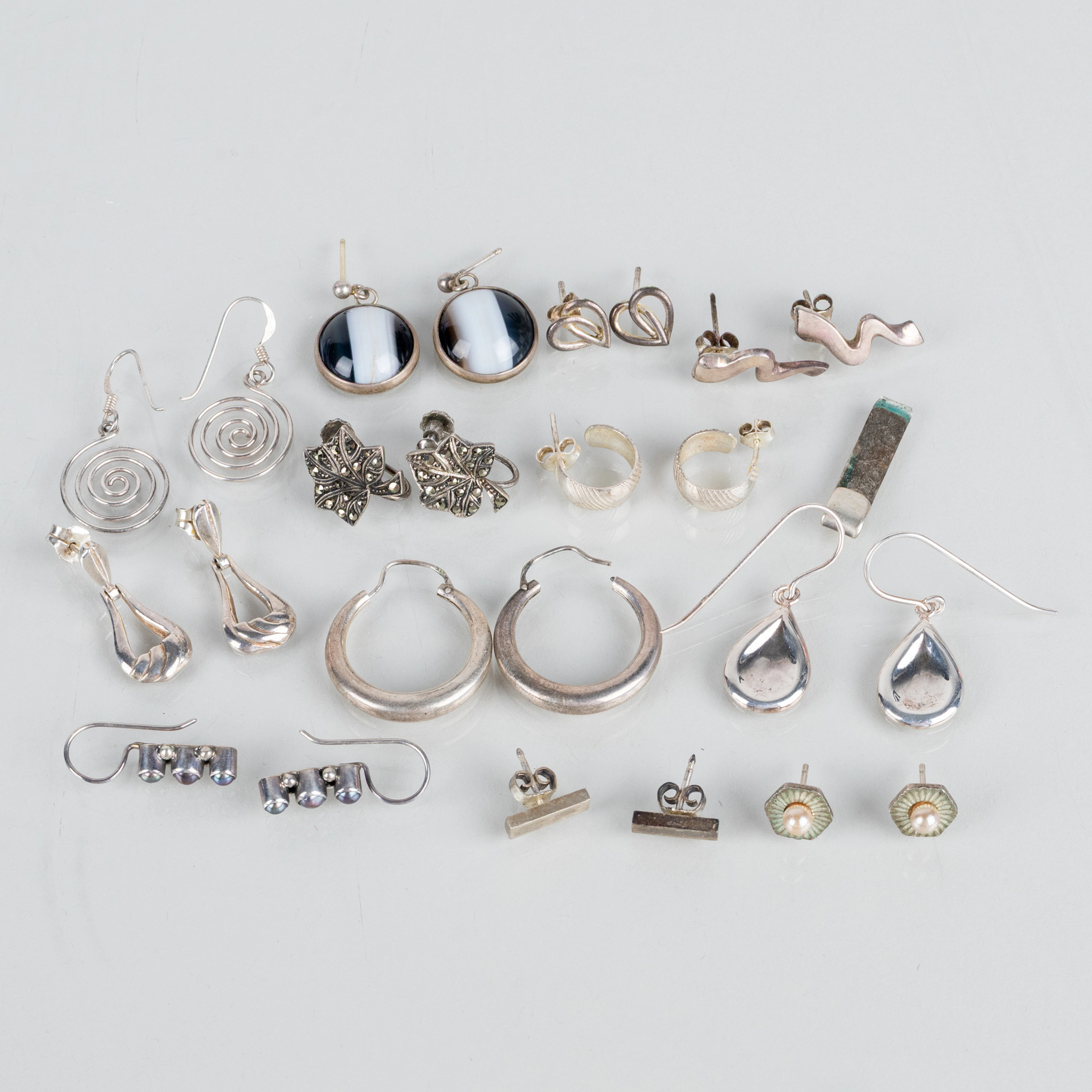 ORECCHINI, 12 paia, argento, anni 1900/2000