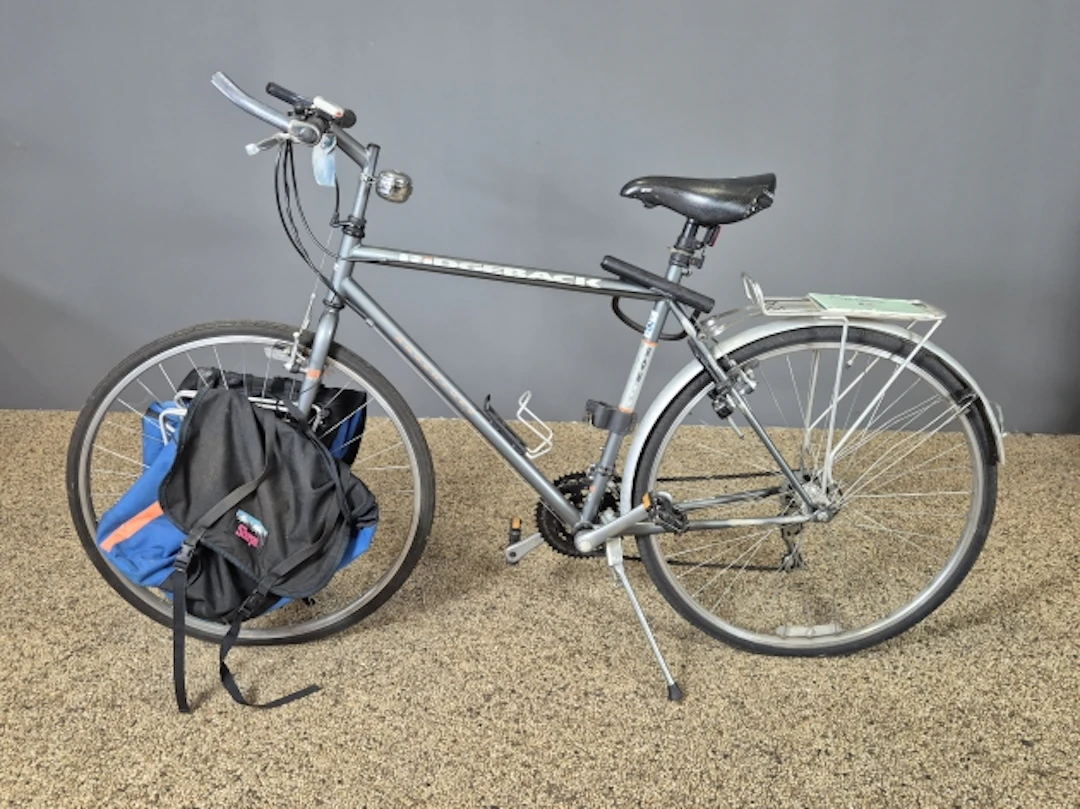 Ridgeback Adventure. Ramstorlek 23". Däckstorlek 28".