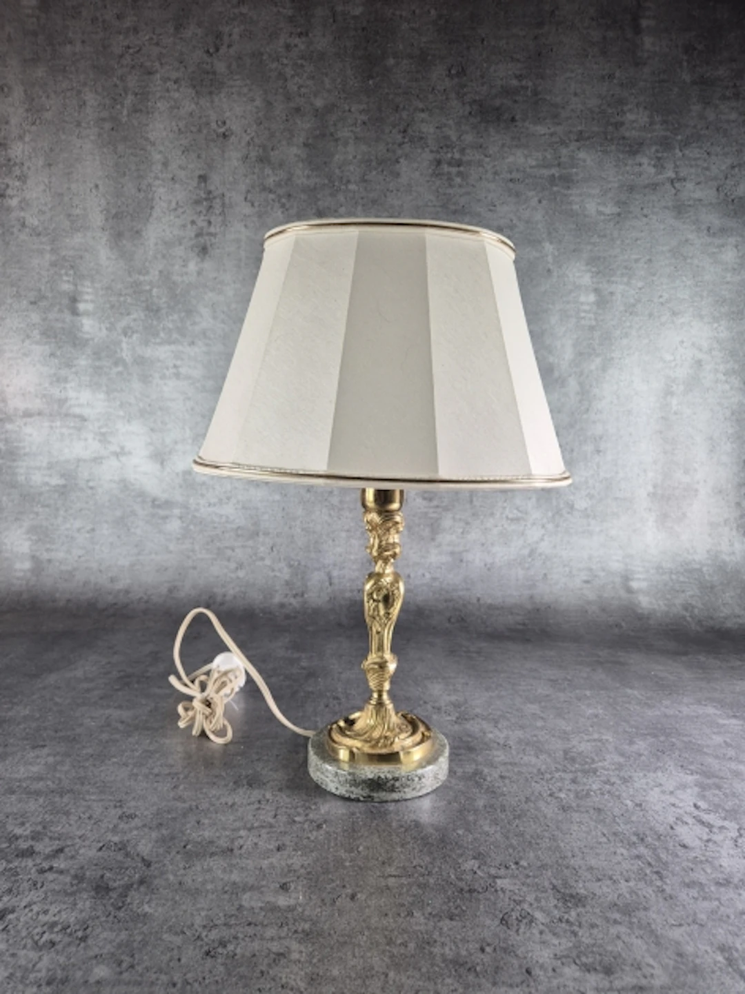 Bordslampa.